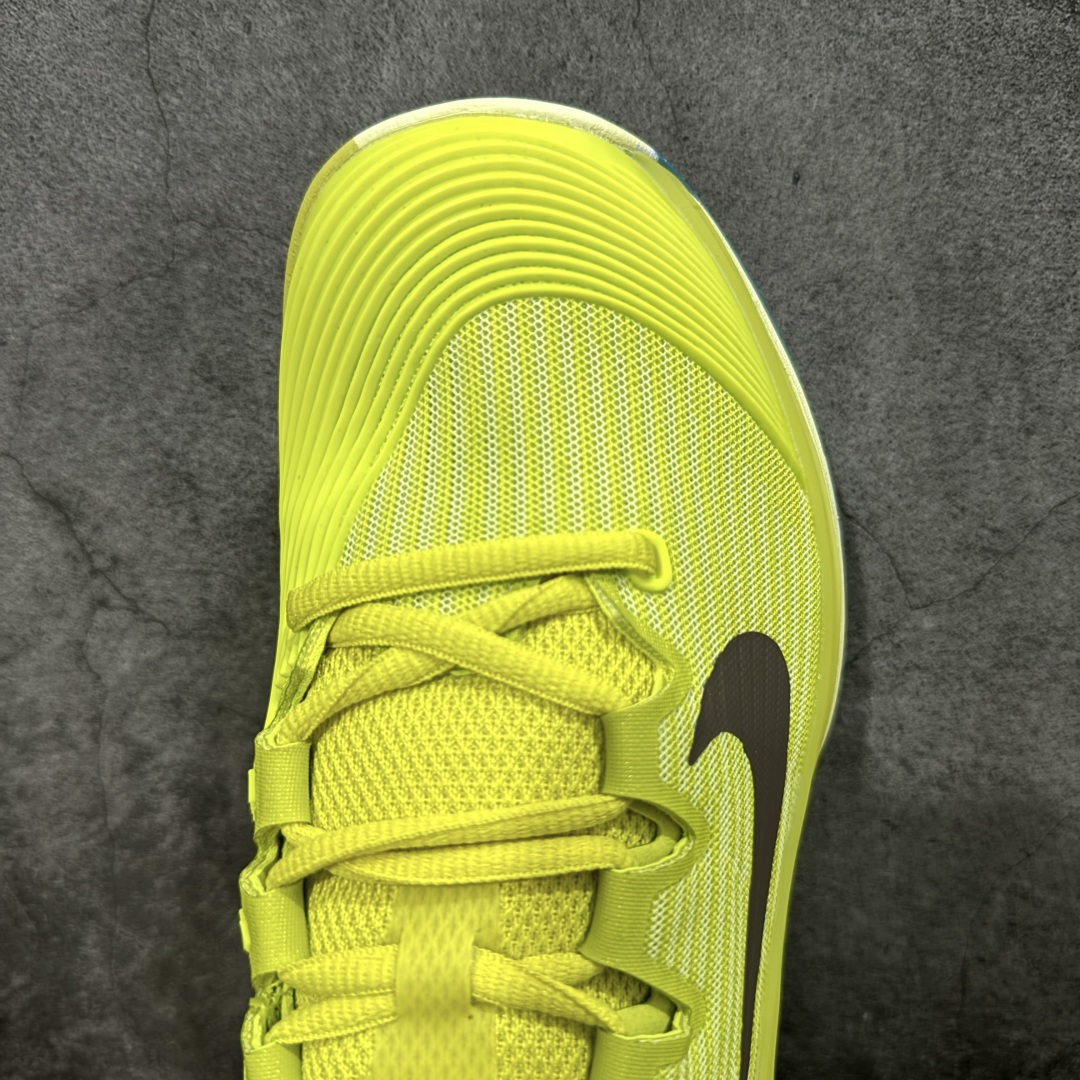 图片[5]-【外贸版】Nike Zoom Vapor 12 HC Prm 舒适 低帮 网球鞋 HF7827-300 郑钦文同款上脚 网球实战必穿款 颜值与实用性兼具 轻质网眼鞋面，透气又轻盈 Air Zoom 缓震配置超给力，击球冲击能有效吸收，缓震回弹超舒适，启动反馈也很赞。 鞋身流线型设计，减少空气阻力，灵活性拉满 鞋底橡胶耐磨，硬地抓地力强，多方向人字纹，急停、变向都稳 中足锁定稳，侧向支撑靠谱，鞋楦贴合度适中，打球时脚在鞋里不乱晃，能专注赢球 简约设计适配多种风格，运动与日常场景无缝切换 轻量化与透气性 网面材质减轻重量，长时间穿着舒适 尺码：36-47-选品中心