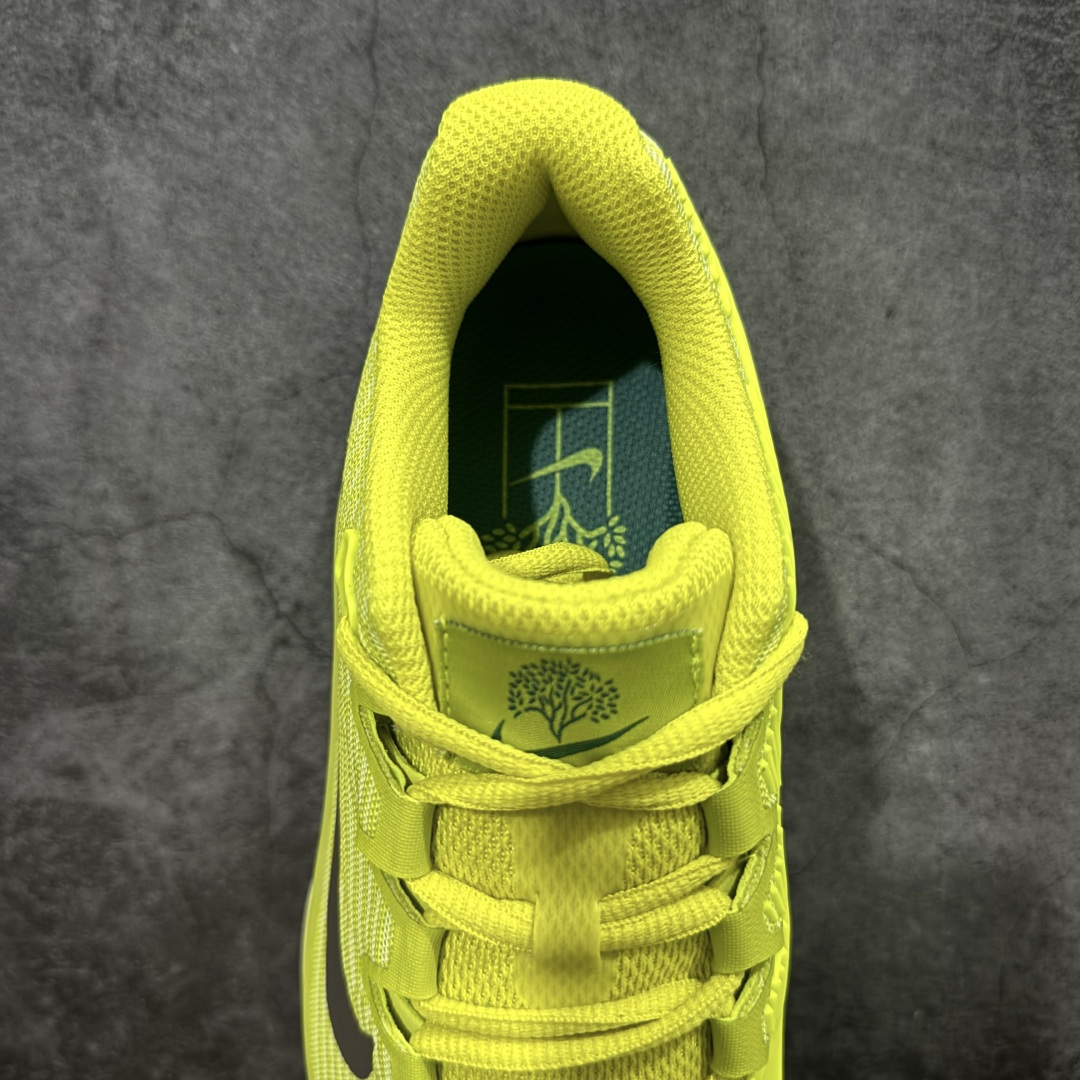 图片[8]-【外贸版】Nike Zoom Vapor 12 HC Prm 舒适 低帮 网球鞋 HF7827-300 郑钦文同款上脚 网球实战必穿款 颜值与实用性兼具 轻质网眼鞋面，透气又轻盈 Air Zoom 缓震配置超给力，击球冲击能有效吸收，缓震回弹超舒适，启动反馈也很赞。 鞋身流线型设计，减少空气阻力，灵活性拉满 鞋底橡胶耐磨，硬地抓地力强，多方向人字纹，急停、变向都稳 中足锁定稳，侧向支撑靠谱，鞋楦贴合度适中，打球时脚在鞋里不乱晃，能专注赢球 简约设计适配多种风格，运动与日常场景无缝切换 轻量化与透气性 网面材质减轻重量，长时间穿着舒适 尺码：36-47-选品中心