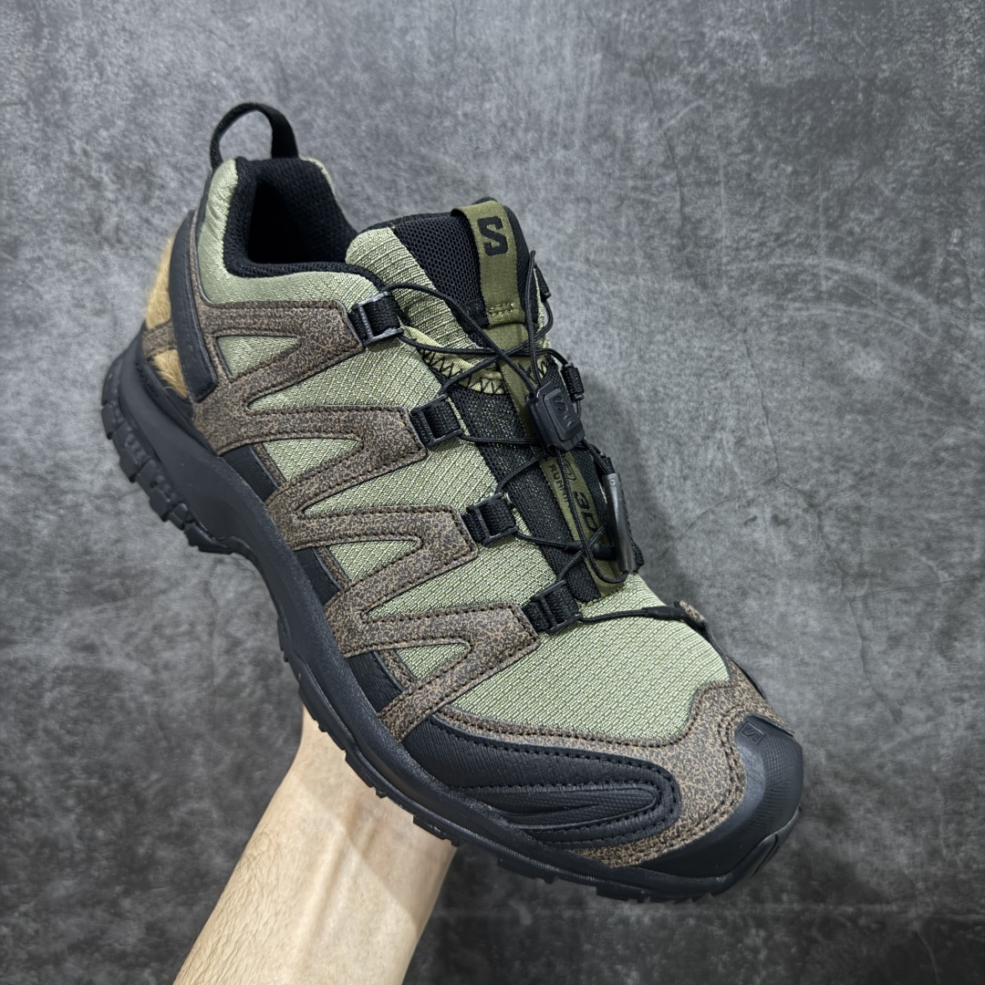 图片[3]-【666版本】SALOMON 萨洛蒙 XA PRO 3D 户外运动 网布减震防滑透气 低帮跑步鞋 男女同款 马年限定 马毛 477974 全新品质 巅峰之作 所有配色均购物原版拆解1：1开发 原材料打造 非市场公版便宜货 私模大底 清洁度比市场所有版本都高 全套原纸板楦头开发 原厂网布配套 确保原汁原味 完美呈现版型 原档数据独家私模五层组合大底 男女鞋同步官方开发至46 原装Ortholite轻量化鞋垫 中底布带钢印编号 原厂TPU锁扣 进口港宝加持 后跟自然饱满 还原公司包裹性 鞋面采用SENSIFT贴合技术 全方位贴合包裹脚型 鞋跟部鞋底牵引设计 提供强大的抓地性能 更适应野外崎岖不平的道路 其3D ADVANCED CHASSIS底盘 材料轻量大化 钉齿设计更具稳定性 防护性 鞋底易磨损区运用CONTAGRIP高耐磨材料 应对城市硬质路面长距离跑考验 尺码：36 36.5 37.5 38 38.5 39 40 40.5 41 42 42.5 43 44 45 46-选品中心