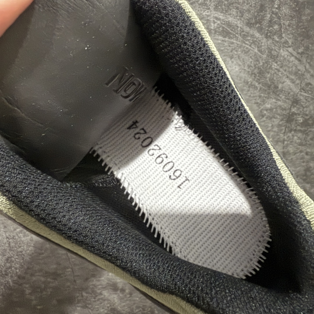 图片[7]-【666版本】SALOMON 萨洛蒙 XA PRO 3D 户外运动 网布减震防滑透气 低帮跑步鞋 男女同款 马年限定 马毛 477974 全新品质 巅峰之作 所有配色均购物原版拆解1：1开发 原材料打造 非市场公版便宜货 私模大底 清洁度比市场所有版本都高 全套原纸板楦头开发 原厂网布配套 确保原汁原味 完美呈现版型 原档数据独家私模五层组合大底 男女鞋同步官方开发至46 原装Ortholite轻量化鞋垫 中底布带钢印编号 原厂TPU锁扣 进口港宝加持 后跟自然饱满 还原公司包裹性 鞋面采用SENSIFT贴合技术 全方位贴合包裹脚型 鞋跟部鞋底牵引设计 提供强大的抓地性能 更适应野外崎岖不平的道路 其3D ADVANCED CHASSIS底盘 材料轻量大化 钉齿设计更具稳定性 防护性 鞋底易磨损区运用CONTAGRIP高耐磨材料 应对城市硬质路面长距离跑考验 尺码：36 36.5 37.5 38 38.5 39 40 40.5 41 42 42.5 43 44 45 46-选品中心