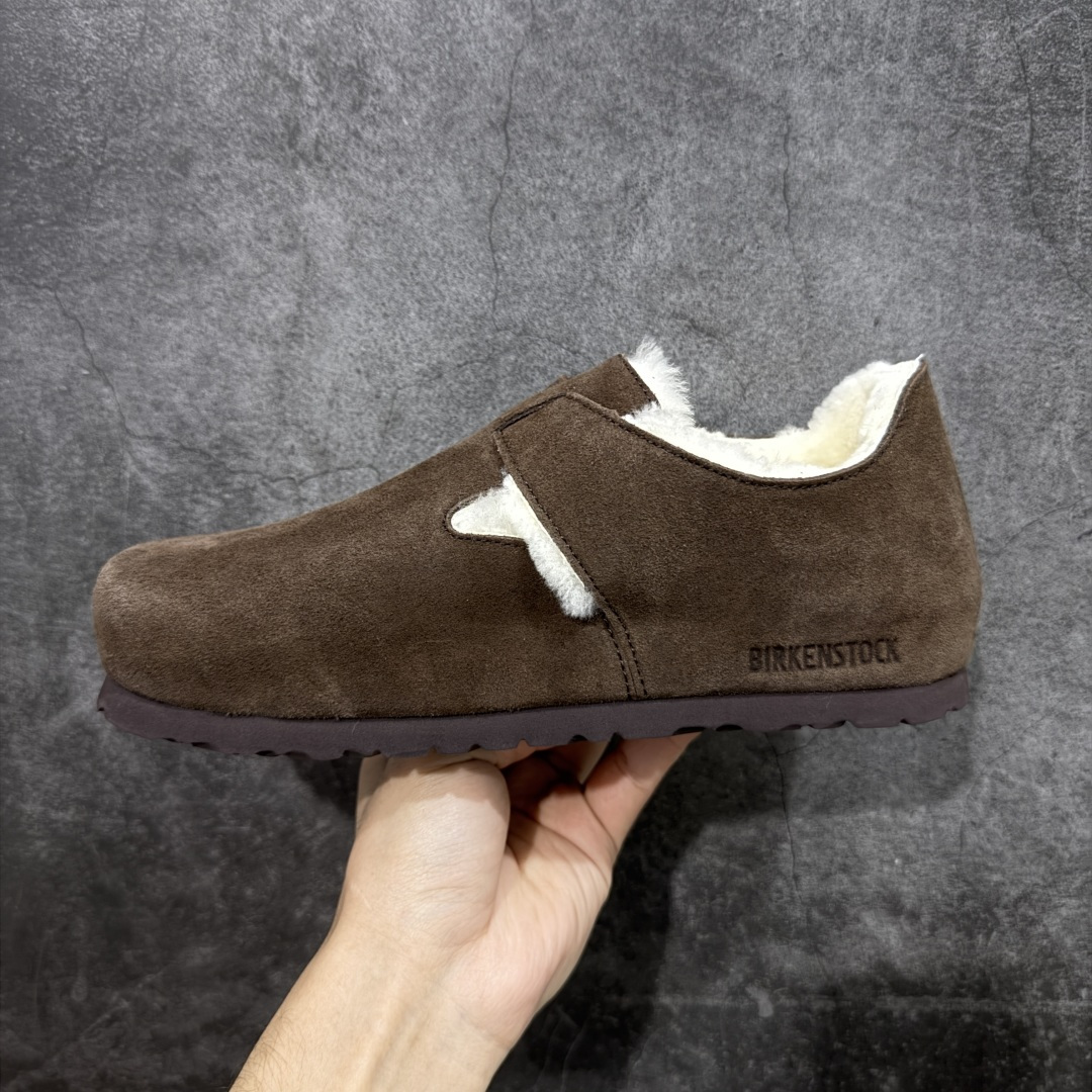 图片[2]-【莞顶G版】Birkenstock\\t 勃肯/博肯软木软底全包 羊毛一体休闲鞋 十年ZP代工厂老师傅工艺 纯手工打造原汁原味博肯 市场最强版 没有之一 鞋面设计：选用陸丰A级进口羊皮毛，质地细腻，手感丰满；尺寸间障均匀，柔软，深度保暖；吸湿，进气，排汗 鞋子内里：化质澳洲羔羊皮分子结构可将水蒸气吸进多孔构体中，吸湿性好，透气性极住，保持脚底干爽 鞋底设计：型模EVA极富弹性，加持胎面设计，升级版独家私模，柔软回弹性好，耐折耐磨，防滑防踢 尺码： 35 36 37 38 39 40-选品中心