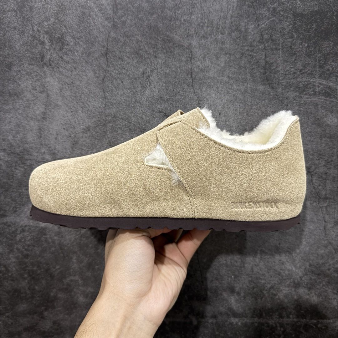 图片[2]-【莞顶G版】Birkenstock\\t 勃肯/博肯软木软底全包 羊毛一体休闲鞋 十年ZP代工厂老师傅工艺 纯手工打造原汁原味博肯 市场最强版 没有之一 鞋面设计：选用陸丰A级进口羊皮毛，质地细腻，手感丰满；尺寸间障均匀，柔软，深度保暖；吸湿，进气，排汗 鞋子内里：化质澳洲羔羊皮分子结构可将水蒸气吸进多孔构体中，吸湿性好，透气性极住，保持脚底干爽 鞋底设计：型模EVA极富弹性，加持胎面设计，升级版独家私模，柔软回弹性好，耐折耐磨，防滑防踢 尺码： 35 36 37 38 39 40-选品中心