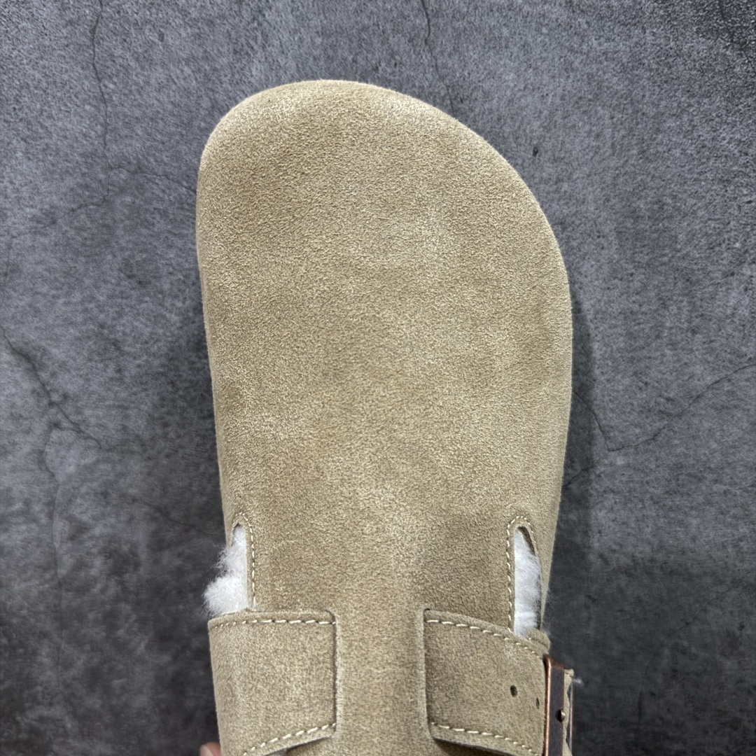 图片[5]-【莞顶G版】Birkenstock\\t 勃肯/博肯软木软底全包 羊毛一体休闲鞋 十年ZP代工厂老师傅工艺 纯手工打造原汁原味博肯 市场最强版 没有之一 鞋面设计：选用陸丰A级进口羊皮毛，质地细腻，手感丰满；尺寸间障均匀，柔软，深度保暖；吸湿，进气，排汗 鞋子内里：化质澳洲羔羊皮分子结构可将水蒸气吸进多孔构体中，吸湿性好，透气性极住，保持脚底干爽 鞋底设计：型模EVA极富弹性，加持胎面设计，升级版独家私模，柔软回弹性好，耐折耐磨，防滑防踢 尺码： 35 36 37 38 39 40-选品中心