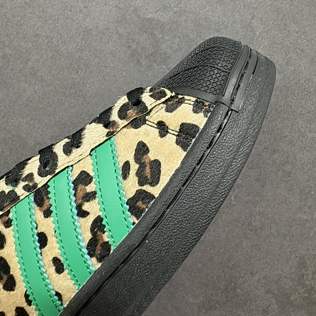 图片[5]-【纯原版】Adidas Originals Superstar贝壳头 渠道正品订单 诠释市场最高工艺水平 贝壳头经典小白板鞋 专柜上架同步配色 全鞋进口头层皮料打造。区别市面普通真标版本，进出专柜无压力 货号： JP8165 尺码： 36 36.5 37.5 38 38.5 39 40 40.5 41 42 42.5 43 44 44.5 45-选品中心