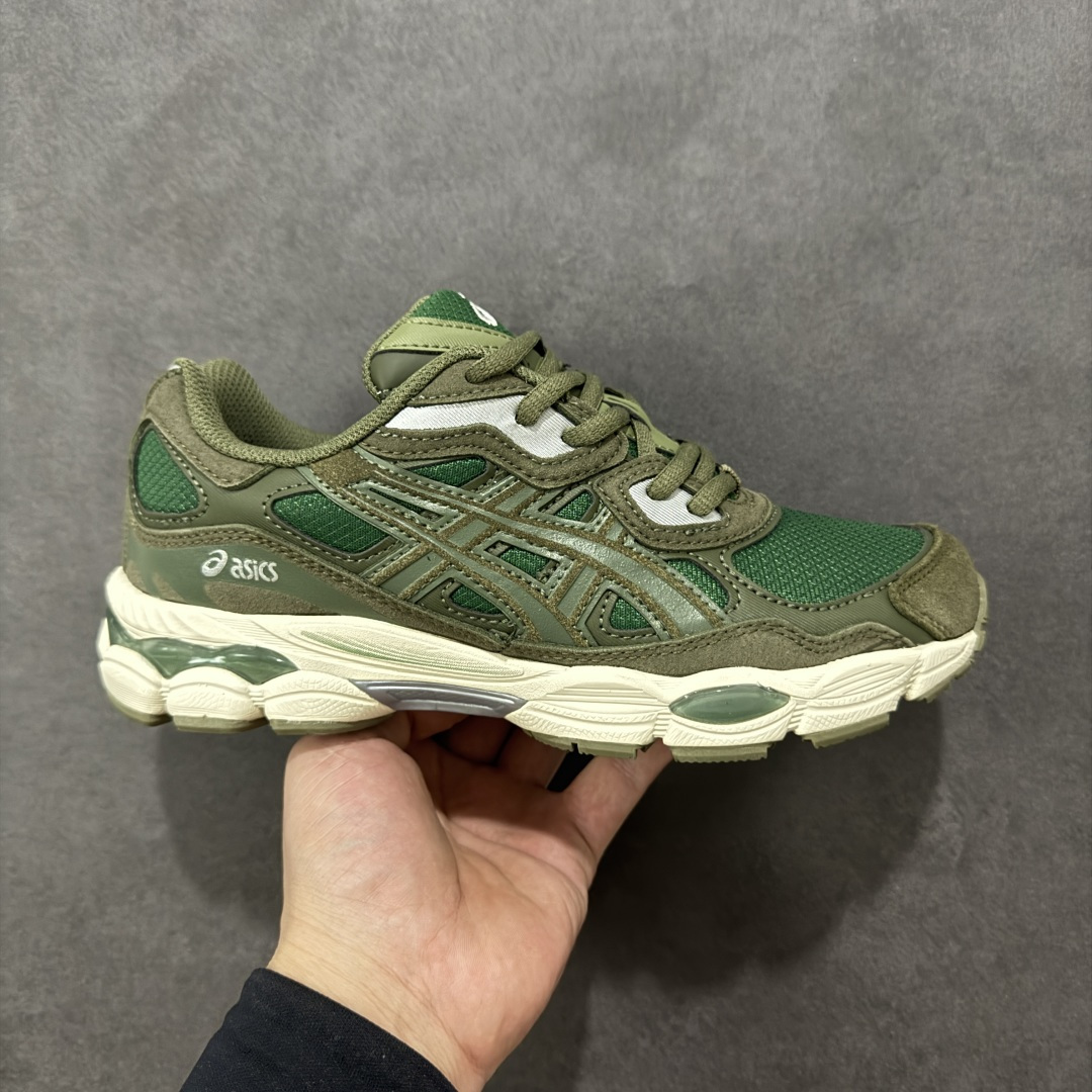 【公司级】ASICS GEL-NYC 亚瑟士 生活休闲鞋 透气网眼鞋面 配合部分合成革材质 采用全新AHAR+橡胶材质 更加耐磨 货号： 1202A739-300 尺码：36 37 37.5 38 39 39.5 40.5 41.5 42 42.5 43.5 44 45 46 编码：FSB220230-选品中心