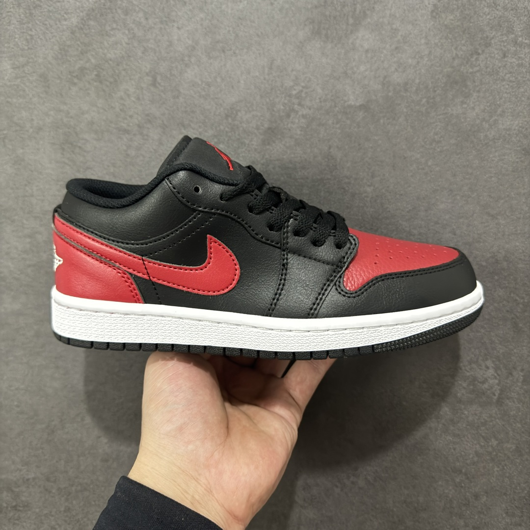 【H11版本】耐克Nike Air Jordan 1 AJ1经典复古经典低帮百搭文化篮球鞋 553558-067 公司级真标半码制#原档案原数据开发版型#采用荔枝纹头层皮革鞋面材质#原厂立体填充鞋舌海绵#中底注胶孔及缜密中底拉帮工艺#原数据开发模具大底 尺码：35.5 36 36.5 37.5 38 38.5 39 40 40.5 41 42 42.5 43 44 44.5 45 46 47.5 编码：H11B270280-选品中心