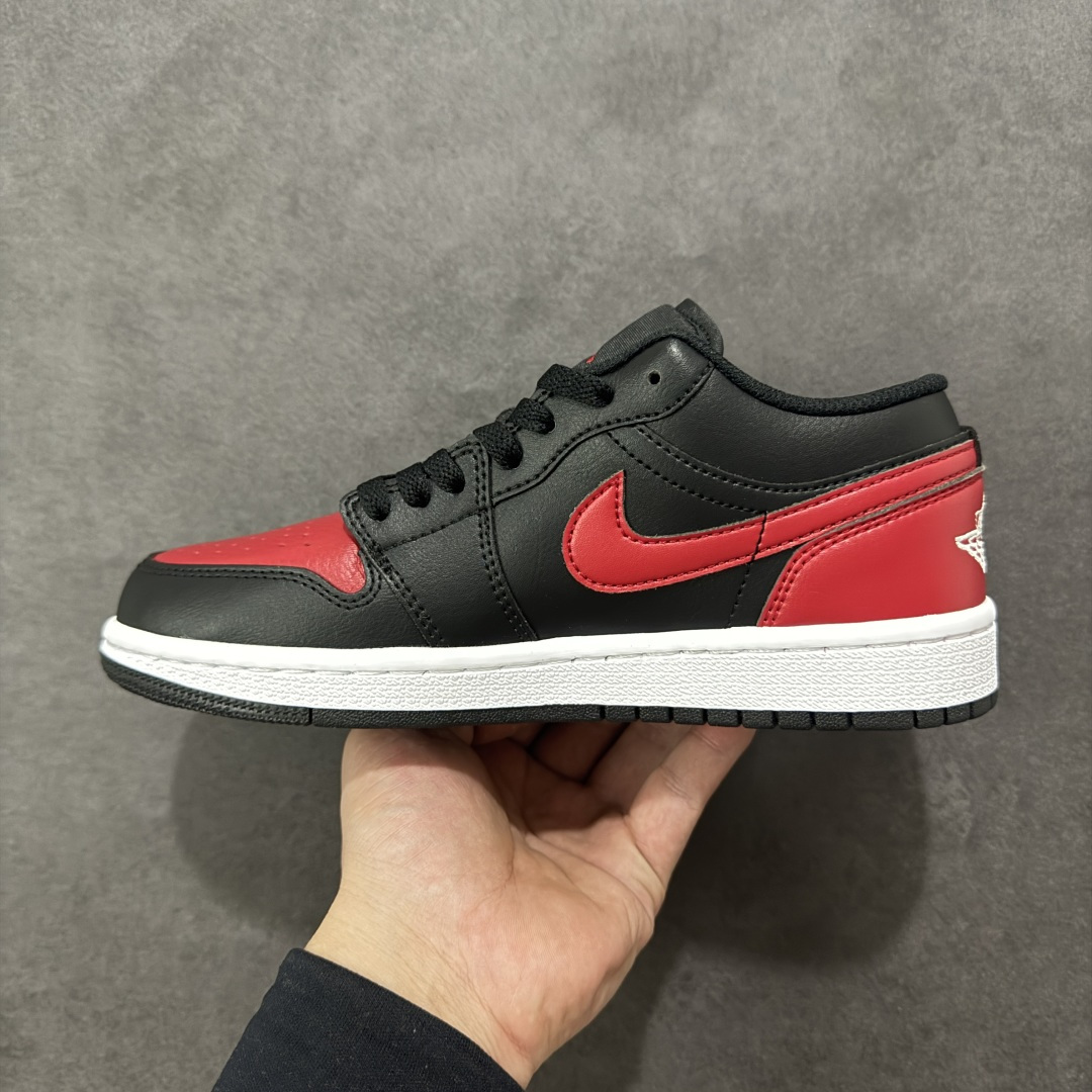 图片[2]-【H11版本】耐克Nike Air Jordan 1 AJ1经典复古经典低帮百搭文化篮球鞋 553558-067 公司级真标半码制#原档案原数据开发版型#采用荔枝纹头层皮革鞋面材质#原厂立体填充鞋舌海绵#中底注胶孔及缜密中底拉帮工艺#原数据开发模具大底 尺码：35.5 36 36.5 37.5 38 38.5 39 40 40.5 41 42 42.5 43 44 44.5 45 46 47.5 编码：H11B270280-选品中心