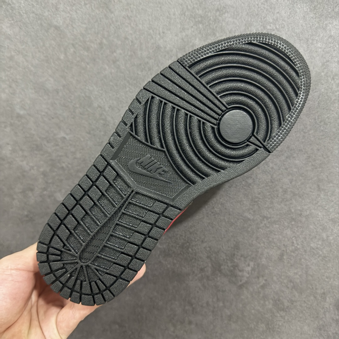 图片[9]-【H11版本】耐克Nike Air Jordan 1 AJ1经典复古经典低帮百搭文化篮球鞋 553558-067 公司级真标半码制#原档案原数据开发版型#采用荔枝纹头层皮革鞋面材质#原厂立体填充鞋舌海绵#中底注胶孔及缜密中底拉帮工艺#原数据开发模具大底 尺码：35.5 36 36.5 37.5 38 38.5 39 40 40.5 41 42 42.5 43 44 44.5 45 46 47.5 编码：H11B270280-选品中心