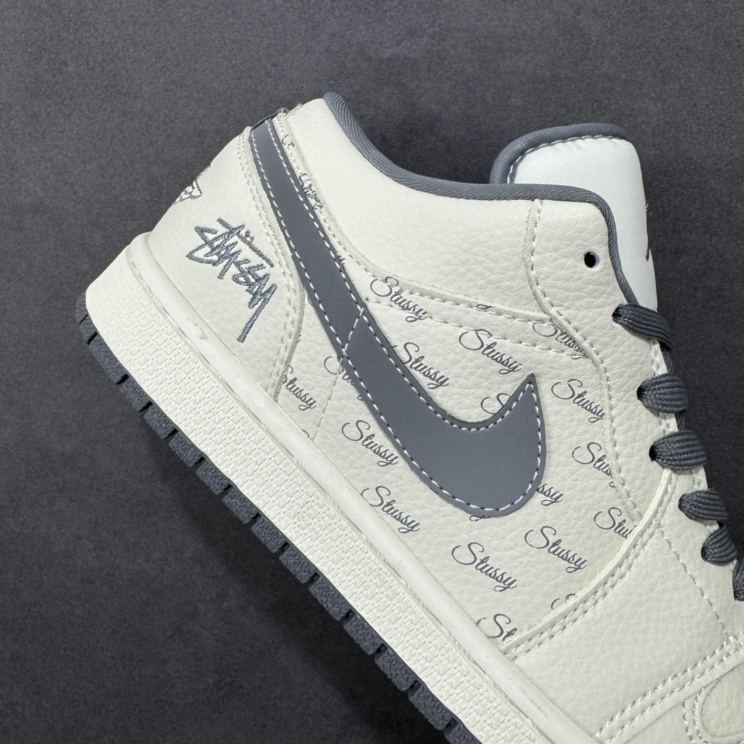 图片[6]-【公司级】Nike Jordan Air Jordan 1“ 斯图西联名——米灰印花” 高端定制 低帮 复古 减震 防滑 耐磨 篮球鞋 定制鞋盒 大厂纯原品质出货 超高清洁度 皮料切割干净无任何毛边 细节完美 货号：LL8888-001 尺码： 36 36.5 37.5 38 38.5 39 40 40.5 41 42 42.5 43 44 44.5 45-选品中心