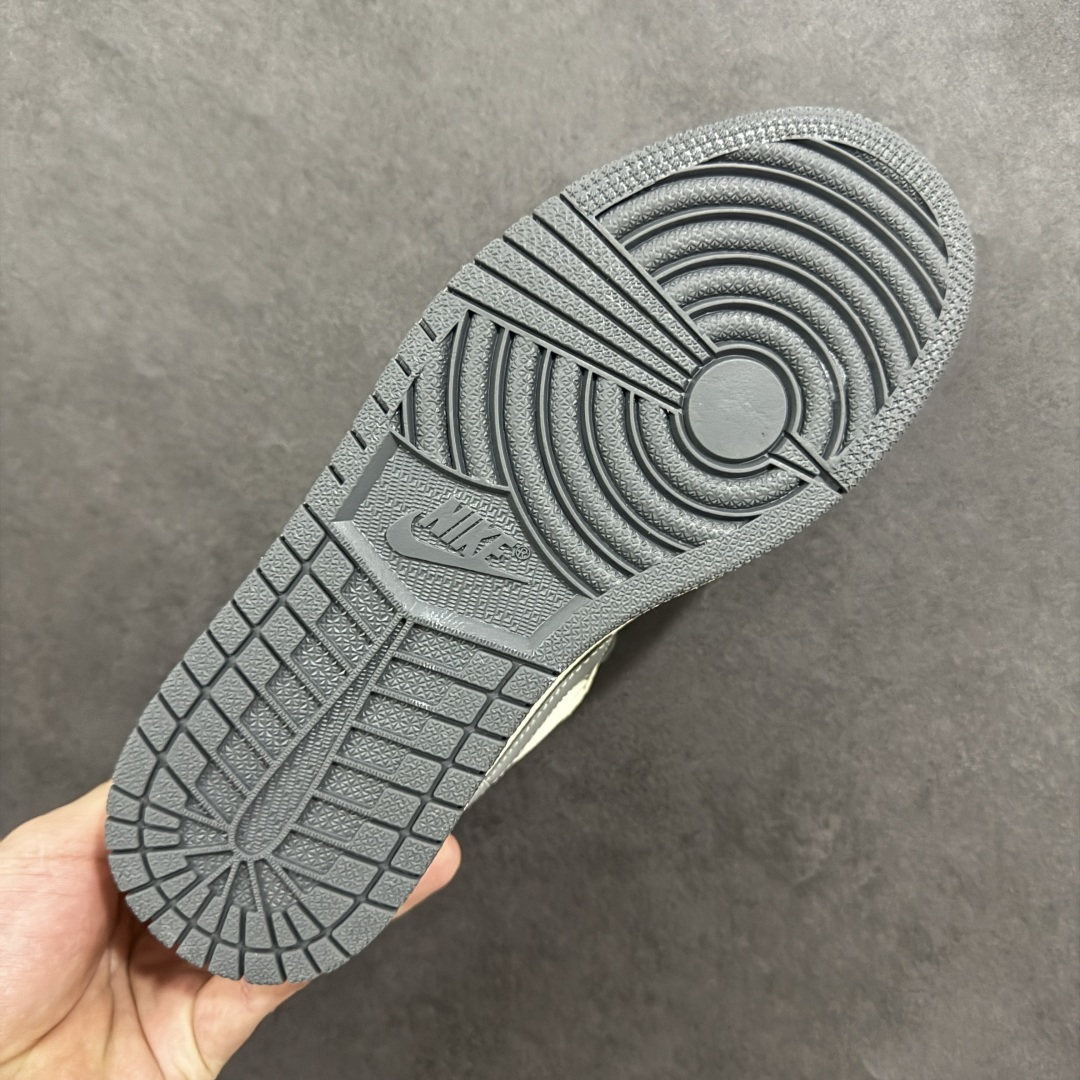 图片[9]-【公司级】Nike Jordan Air Jordan 1“ 斯图西联名——米灰印花” 高端定制 低帮 复古 减震 防滑 耐磨 篮球鞋 定制鞋盒 大厂纯原品质出货 超高清洁度 皮料切割干净无任何毛边 细节完美 货号：LL8888-001 尺码： 36 36.5 37.5 38 38.5 39 40 40.5 41 42 42.5 43 44 44.5 45-选品中心