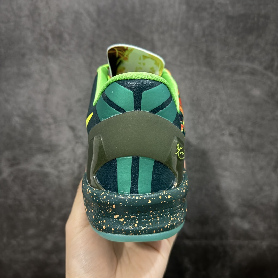 图片[4]-【CK纯原版】Nike Zoom Kobe Ⅷ System 科比8代低帮实战篮球鞋 鞋垫升级配备超厚PHYLON中底 前后掌部位搭载Zoom气垫单元 塑料碳纤维支撑中板 KOBE VII体系的速度模块配备了 PHYLON 中底和在前后掌部位的 Zoom气垫单元，提供快速响应的缓冲。同时，采用低帮弹力鞋口设计，使鞋子能够紧贴脚踝提供更好的支撑。速度模块采用贴合脚面的舒适包裹设计，摒弃传统的鞋舌和鞋内套，使球鞋更加轻质。 货号：HM9621-900 尺码：39-47.5-选品中心