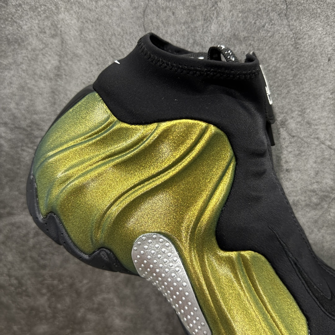 图片[7]-【莞顶纯原】Nike Air Flightposite One\”Carbon Fiber\”飞行风一代系列中帮休闲运动文化篮球鞋“紫风一” FV5582-700 采用一次成型聚氨酯铸模脚型内膜鞋面材质 鞋垫嵌入前后掌ZOOM回弹缓震气垫 超大TPU模块组合耐磨橡胶大底❗️ 经典的全黑配色 Nike Air Flightposite 2014 “Carbon Fiber” 又将我们带回到那个难忘的年代。低调而奢华感十足的碳纤维纹路鞋面，经典的拉链式设计，在十多年后的今天，这款碳板风仍然颇具魅力，诸多细节值得细细品味。 尺码：38-44-选品中心