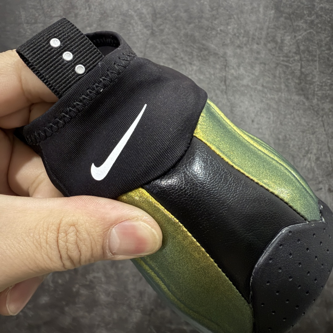 图片[4]-【莞顶纯原】Nike Air Flightposite One\”Carbon Fiber\”飞行风一代系列中帮休闲运动文化篮球鞋“紫风一” FV5582-700 采用一次成型聚氨酯铸模脚型内膜鞋面材质 鞋垫嵌入前后掌ZOOM回弹缓震气垫 超大TPU模块组合耐磨橡胶大底❗️ 经典的全黑配色 Nike Air Flightposite 2014 “Carbon Fiber” 又将我们带回到那个难忘的年代。低调而奢华感十足的碳纤维纹路鞋面，经典的拉链式设计，在十多年后的今天，这款碳板风仍然颇具魅力，诸多细节值得细细品味。 尺码：38-44-选品中心