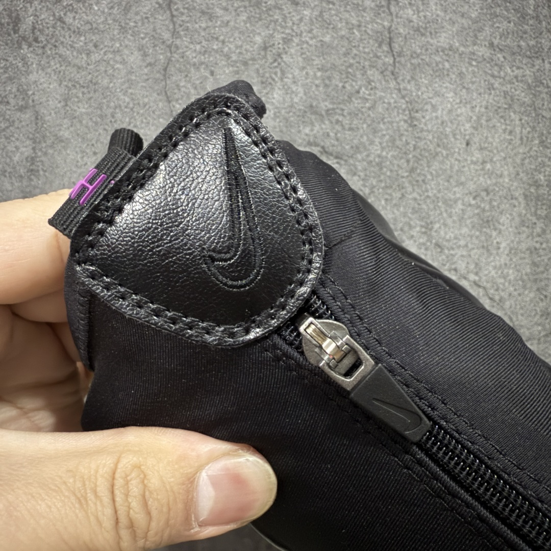 图片[5]-【莞顶纯原】Nike Air Flightposite One\”Carbon Fiber\”飞行风一代系列中帮休闲运动文化篮球鞋“黑粉黑风”碳板风一复刻版 345826-001 采用一次成型聚氨酯铸模脚型内膜鞋面材质 鞋垫嵌入前后掌ZOOM回弹缓震气垫 超大TPU模块组合耐磨橡胶大底❗️ 经典的全黑配色 Nike Air Flightposite 2014 “Carbon Fiber” 又将我们带回到那个难忘的年代。低调而奢华感十足的碳纤维纹路鞋面，经典的拉链式设计，在十多年后的今天，这款碳板风仍然颇具魅力，诸多细节值得细细品味。 尺码：38-44-选品中心