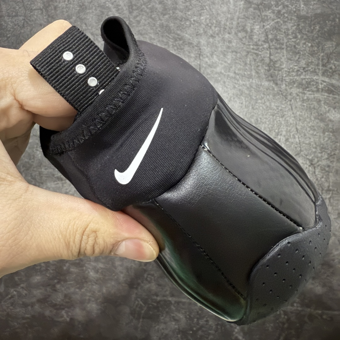 图片[2]-【莞顶纯原】Nike Air Flightposite One\”Carbon Fiber\”飞行风一代系列中帮休闲运动文化篮球鞋“碳板黑风”碳板风一复刻版 642307-001 采用一次成型聚氨酯铸模脚型内膜鞋面材质 鞋垫嵌入前后掌ZOOM回弹缓震气垫 超大TPU模块组合耐磨橡胶大底❗️ 经典的全黑配色 Nike Air Flightposite 2014 “Carbon Fiber” 又将我们带回到那个难忘的年代。低调而奢华感十足的碳纤维纹路鞋面，经典的拉链式设计，在十多年后的今天，这款碳板风仍然颇具魅力，诸多细节值得细细品味。 尺码：38-44-选品中心