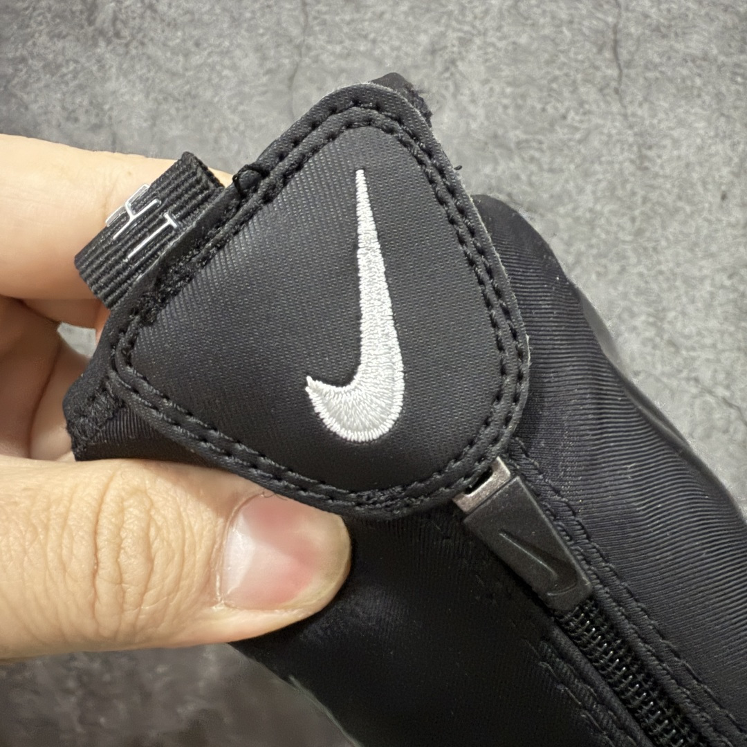 图片[5]-【莞顶纯原】Nike Air Flightposite One\”Carbon Fiber\”飞行风一代系列中帮休闲运动文化篮球鞋“碳板黑风”碳板风一复刻版 642307-001 采用一次成型聚氨酯铸模脚型内膜鞋面材质 鞋垫嵌入前后掌ZOOM回弹缓震气垫 超大TPU模块组合耐磨橡胶大底❗️ 经典的全黑配色 Nike Air Flightposite 2014 “Carbon Fiber” 又将我们带回到那个难忘的年代。低调而奢华感十足的碳纤维纹路鞋面，经典的拉链式设计，在十多年后的今天，这款碳板风仍然颇具魅力，诸多细节值得细细品味。 尺码：38-44-选品中心