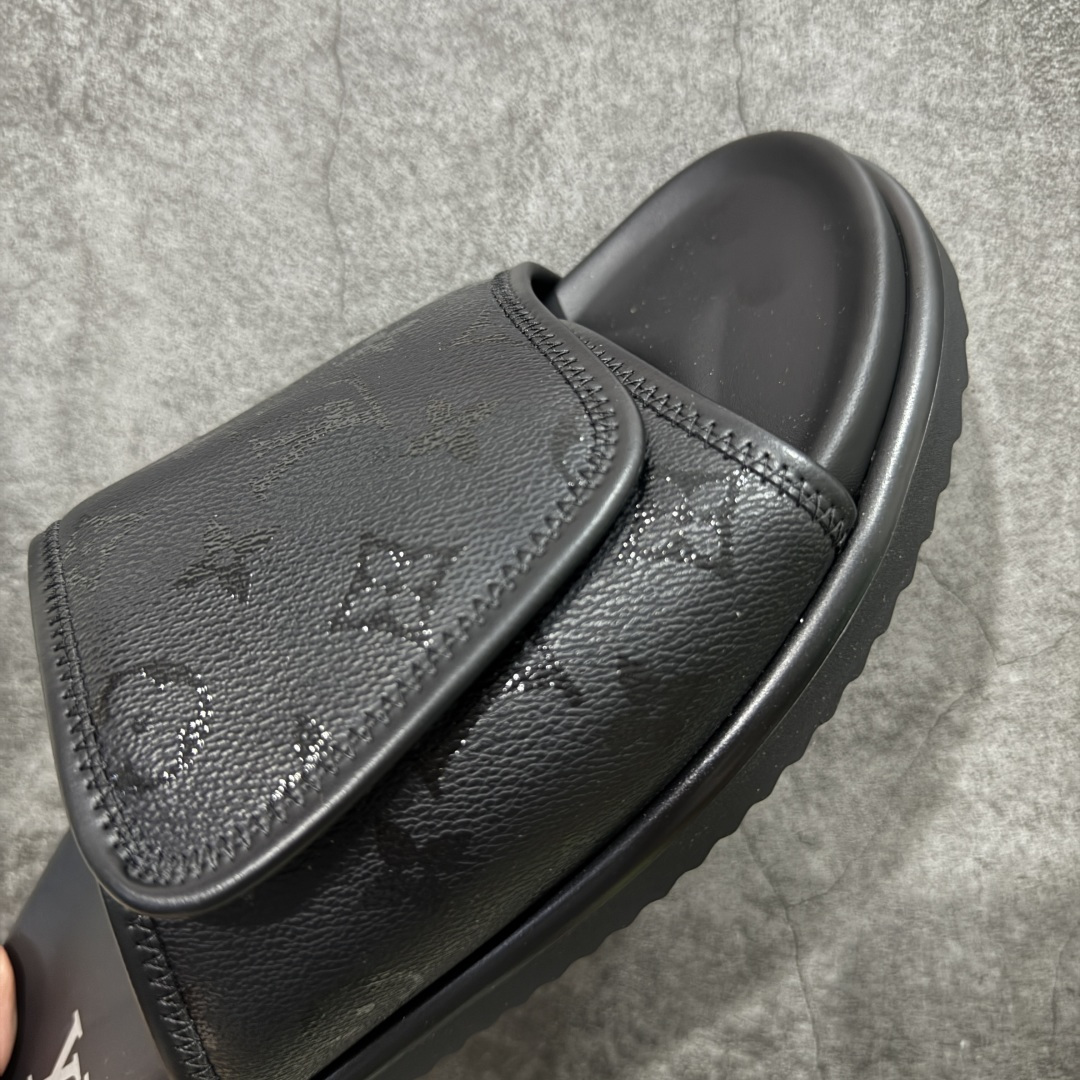 图片[6]-【佛山超A版】LV Miani魔术贴 黑色印花拖鞋 路易威登 L家男士拖鞋 官方爆款 同步发售 进口原版面料 正确同步原版高频印刷字体 原厂特供原版底 所有细节对版 还原对比🆚 尺码：39-45-选品中心