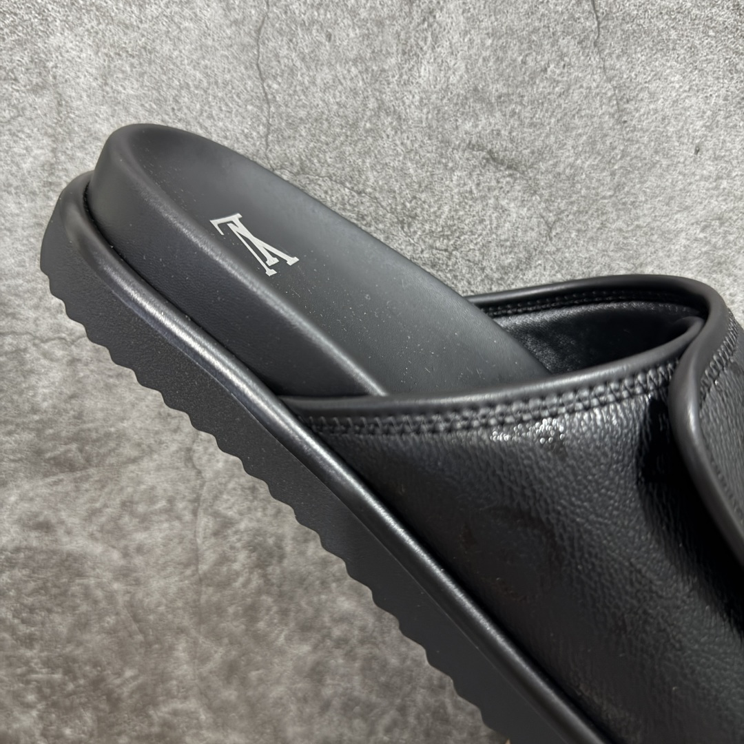 图片[7]-【佛山超A版】LV Miani魔术贴 黑色印花拖鞋 路易威登 L家男士拖鞋 官方爆款 同步发售 进口原版面料 正确同步原版高频印刷字体 原厂特供原版底 所有细节对版 还原对比🆚 尺码：39-45-选品中心