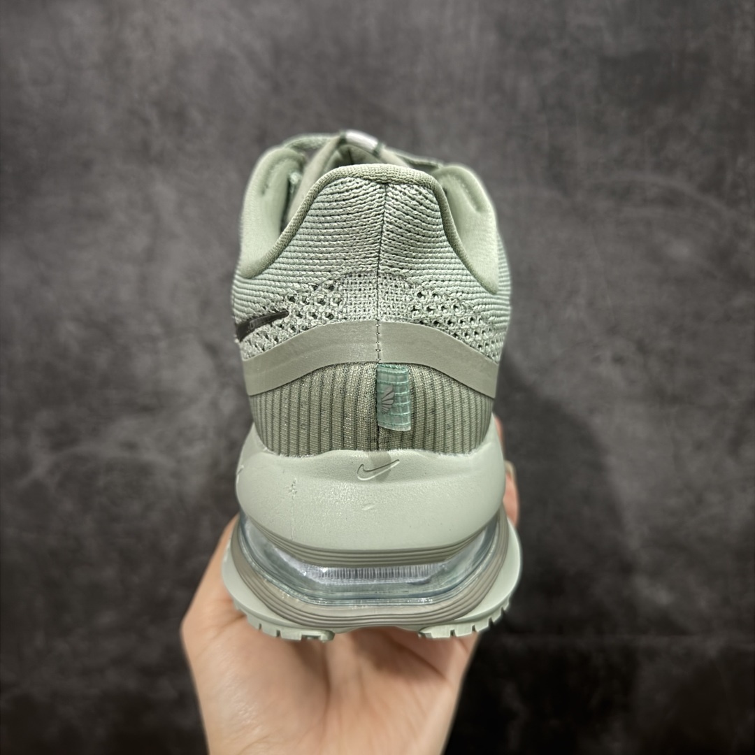 图片[4]-【S版纯原】Nike Pegasus Premium Airscape 舒适百搭减震防滑耐磨透气 低帮跑步鞋 灰绿色 HQ2592-300    低帮跑步鞋，简约又不失活力，上脚超吸睛。  它不仅颜值高，性能更是一绝！  全掌气垫科技，减震防滑超耐磨，每一步都能感受到强劲回弹，给双脚舒适支撑。  透气鞋面，跑步时双脚也能自由呼吸。    #独家原包 原底原料 开模打造  #原厂鞋标 高精密准度  #原楦原纸板开发 匹配原版98%以上  #后跟弧度 正确呈现  #原厂皮料 质感无敌  #皮料切割干净 无任何毛边 清洁度细节完美    尺码：35.5-46-选品中心