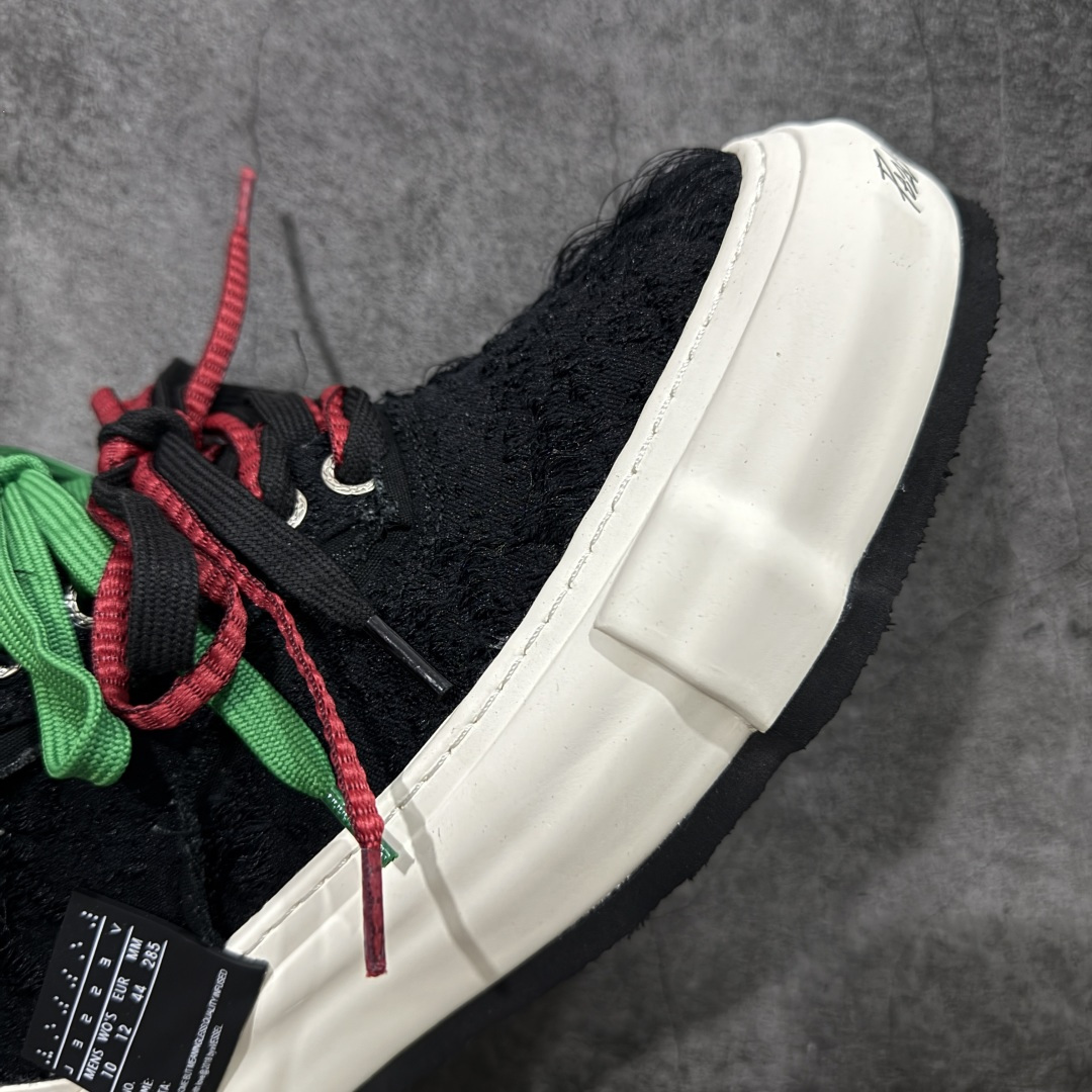 图片[6]-【莞顶礼盒版】xVESSEL × 吴建豪联名｜雪花酥Snowflake厚底增高板鞋】 ✨ #街头新宠 #甜酷有型 吴建豪亲自操刀设计，用「雪花酥」灵感颠覆传统板鞋基因！ 5cm隐形厚底暗藏心机，显高显腿长✔️ 软弹中底+防滑齿纹，暴走8小时不累脚👟 🎨 𝗖𝗢𝗖𝗛𝗼𝗜𝗰𝗲𝗿 三色狙击审美𝗧𝗼𝘁𝗽𝗼𝗶𝗻𝘁： ▫️「牛乳白」：软糯奶霜包裹鞋身，温柔狙击少女心 ▫️「奥利奥」：经典黑白漩涡纹，永不过时的𝗢𝘂𝘁𝗳𝗶𝘁𝗖位神器 ▫️「黑松露」：哑光麂皮𝗑金属细节，暗黑系𝗚𝗶𝗿𝗹𝗹𝗮𝘇必备𝗚𝗔𝗢级单品 🌟𝗗𝗲𝘀𝗶𝗴𝗻 𝗛𝗶𝗴𝗵𝗹𝗶𝗴𝗵𝘁： ✅解构式绑带𝗑异形后跟，每一步都踩在𝗧𝗼𝘁𝗽𝗼𝗶𝗻𝘁 ✅可拆卸雪花图腾配件，解锁𝟭𝟬𝟬𝟬+种穿搭姿势 ✅3M反光条暗藏𝗦𝗡𝗘𝗔𝗞𝗘𝗥𝗛𝗘𝗔𝗗彩蛋，夜行自带𝗙𝗼𝗰𝘂𝘀光效 尺码：35-45-选品中心