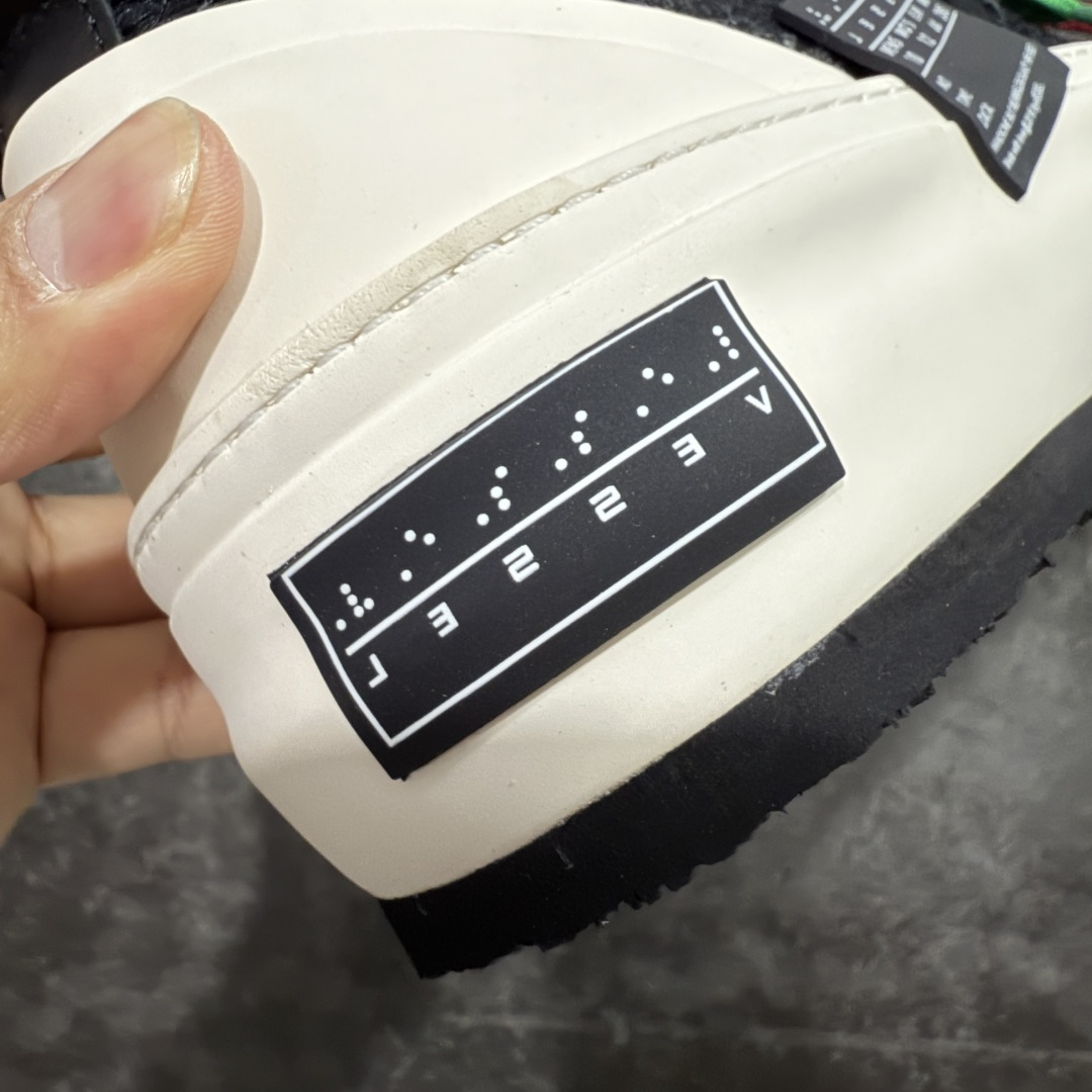 图片[3]-【莞顶礼盒版】xVESSEL × 吴建豪联名｜雪花酥Snowflake厚底增高板鞋】 ✨ #街头新宠 #甜酷有型 吴建豪亲自操刀设计，用「雪花酥」灵感颠覆传统板鞋基因！ 5cm隐形厚底暗藏心机，显高显腿长✔️ 软弹中底+防滑齿纹，暴走8小时不累脚👟 🎨 𝗖𝗢𝗖𝗛𝗼𝗜𝗰𝗲𝗿 三色狙击审美𝗧𝗼𝘁𝗽𝗼𝗶𝗻𝘁： ▫️「牛乳白」：软糯奶霜包裹鞋身，温柔狙击少女心 ▫️「奥利奥」：经典黑白漩涡纹，永不过时的𝗢𝘂𝘁𝗳𝗶𝘁𝗖位神器 ▫️「黑松露」：哑光麂皮𝗑金属细节，暗黑系𝗚𝗶𝗿𝗹𝗹𝗮𝘇必备𝗚𝗔𝗢级单品 🌟𝗗𝗲𝘀𝗶𝗴𝗻 𝗛𝗶𝗴𝗵𝗹𝗶𝗴𝗵𝘁： ✅解构式绑带𝗑异形后跟，每一步都踩在𝗧𝗼𝘁𝗽𝗼𝗶𝗻𝘁 ✅可拆卸雪花图腾配件，解锁𝟭𝟬𝟬𝟬+种穿搭姿势 ✅3M反光条暗藏𝗦𝗡𝗘𝗔𝗞𝗘𝗥𝗛𝗘𝗔𝗗彩蛋，夜行自带𝗙𝗼𝗰𝘂𝘀光效 尺码：35-45-选品中心