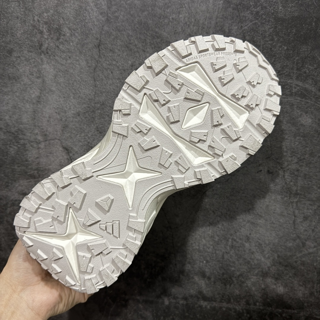 图片[9]-【升级版】Adidas XLG Storm Edge 阿迪复古透气休闲老爹鞋 区别先行版 细节品质均有升级 鞋面由三明治网布制成 提供卓越的空气流通性能 中底使用品牌独有的Bounce缓震技术 帮助减少地面对关节的冲击力 提升整体的舒适性 鞋子的设计风格简约大气 同时兼顾功能性和美感 适用于各种场景 货号：JQ1667  尺码：36 36.5 37 38 38.5 39 40 40.5 41 42 42.5 43 44 44.5 45-选品中心