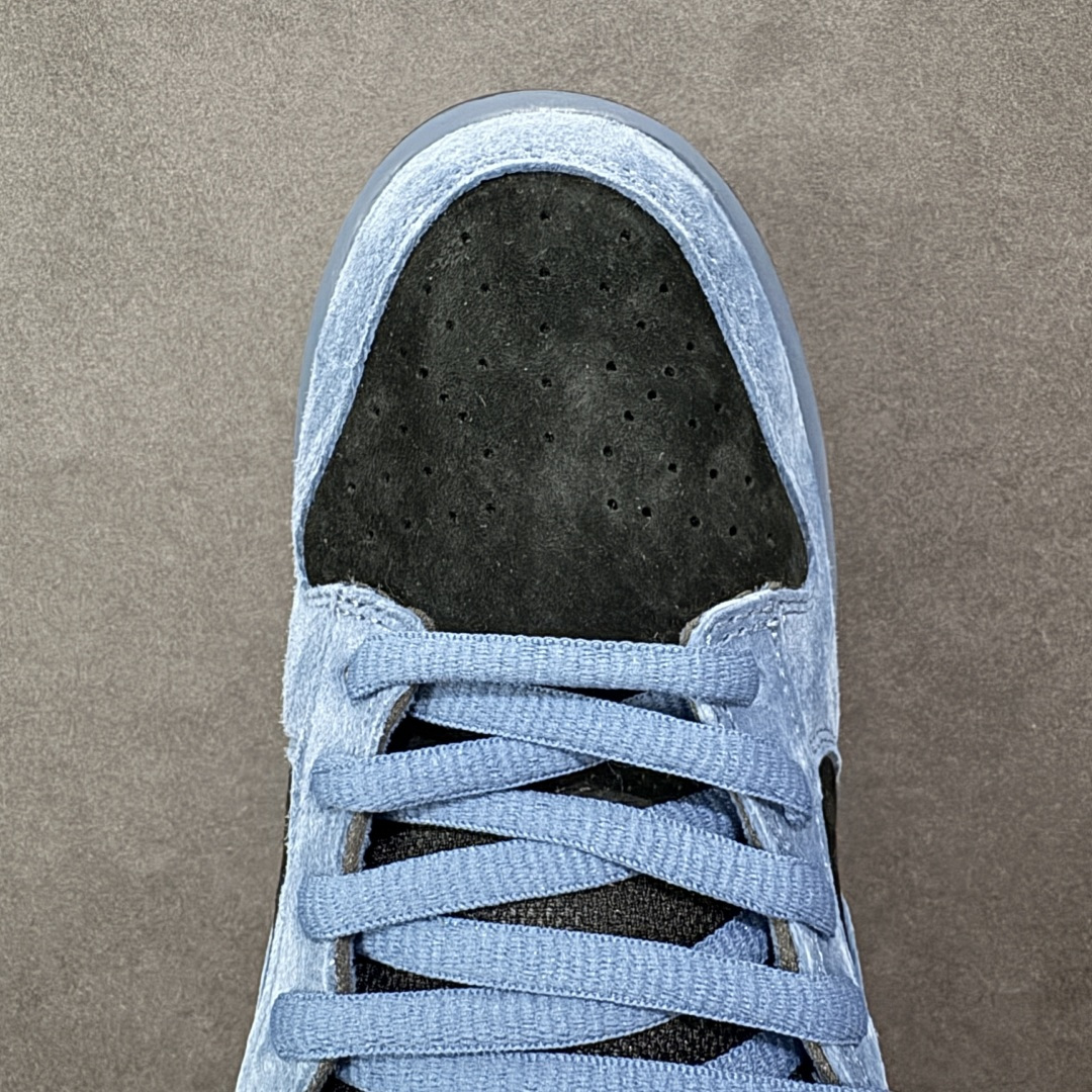 图片[8]-【公司级】Nike SB Dunk Low 高端定制联名 纯原大厂出品 极力推荐 原装头层材料 独家版型蒸餾加工 帶來的是更好的视觉和脚感体验 大厂纯原品质出货 清洁度 电绣工艺 皮料切割干净无任何毛边 细节完美 货号：HQ8487-400 尺码：36 36.5 37.5 38 38.5 39 40 40.5 41 42 42.5 43 44 44.5 45 编码：FSB250260-选品中心