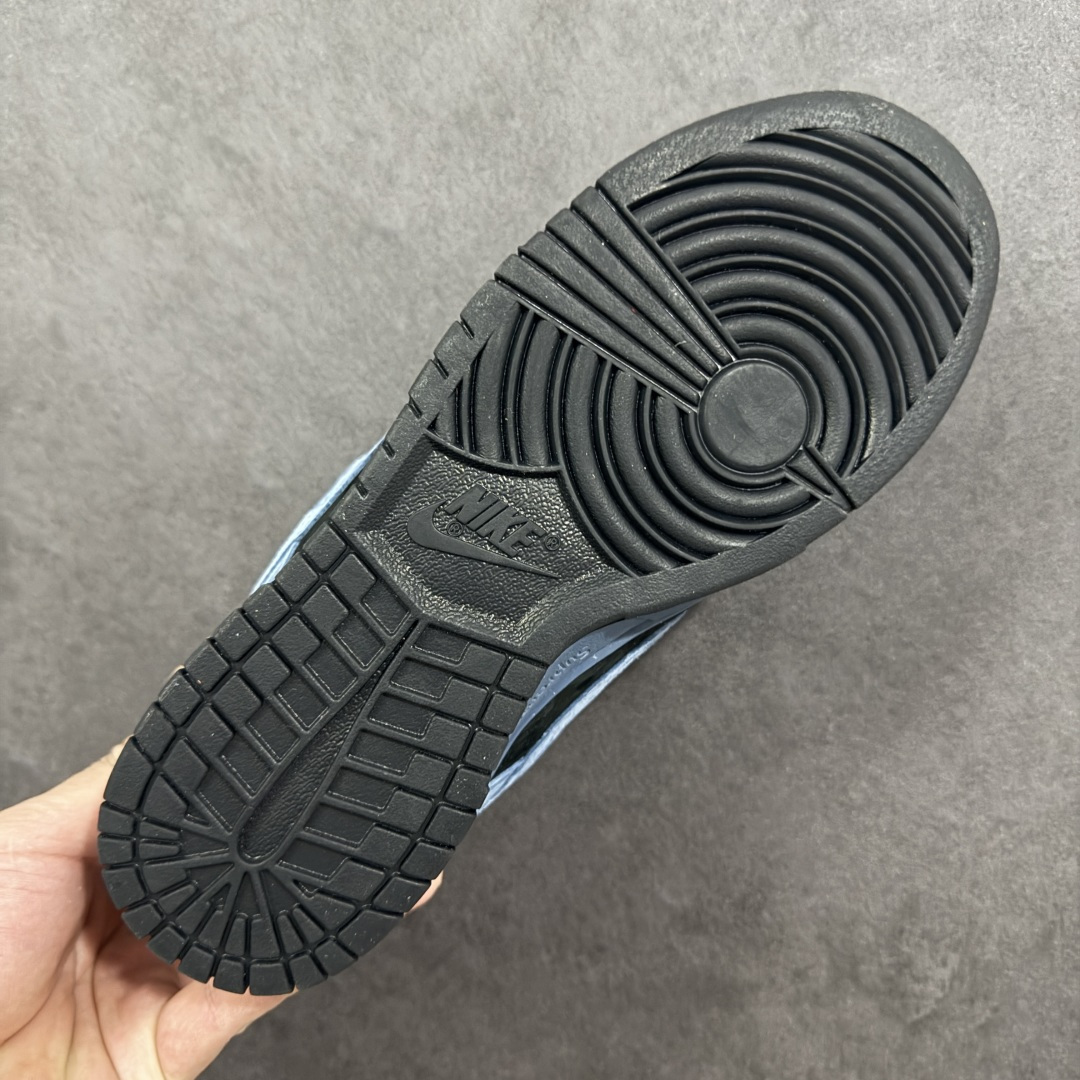 图片[9]-【公司级】Nike SB Dunk Low 高端定制联名 纯原大厂出品 极力推荐 原装头层材料 独家版型蒸餾加工 帶來的是更好的视觉和脚感体验 大厂纯原品质出货 清洁度 电绣工艺 皮料切割干净无任何毛边 细节完美 货号：HQ8487-400 尺码：36 36.5 37.5 38 38.5 39 40 40.5 41 42 42.5 43 44 44.5 45 编码：FSB250260-选品中心