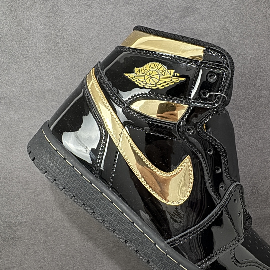 图片[6]-【公司级头层版】Air Jordan 1 High OG 高帮 AJ1 乔丹1代 aj1 乔1 高邦 金人吊牌 乔丹篮球鞋系列555088-032 采用正确头层皮组合荔枝纹头层皮革鞋面材质 中底注胶孔及缜密中底拉帮工艺 内置气垫及耐磨橡胶大底 尺码：36-47带半码-选品中心