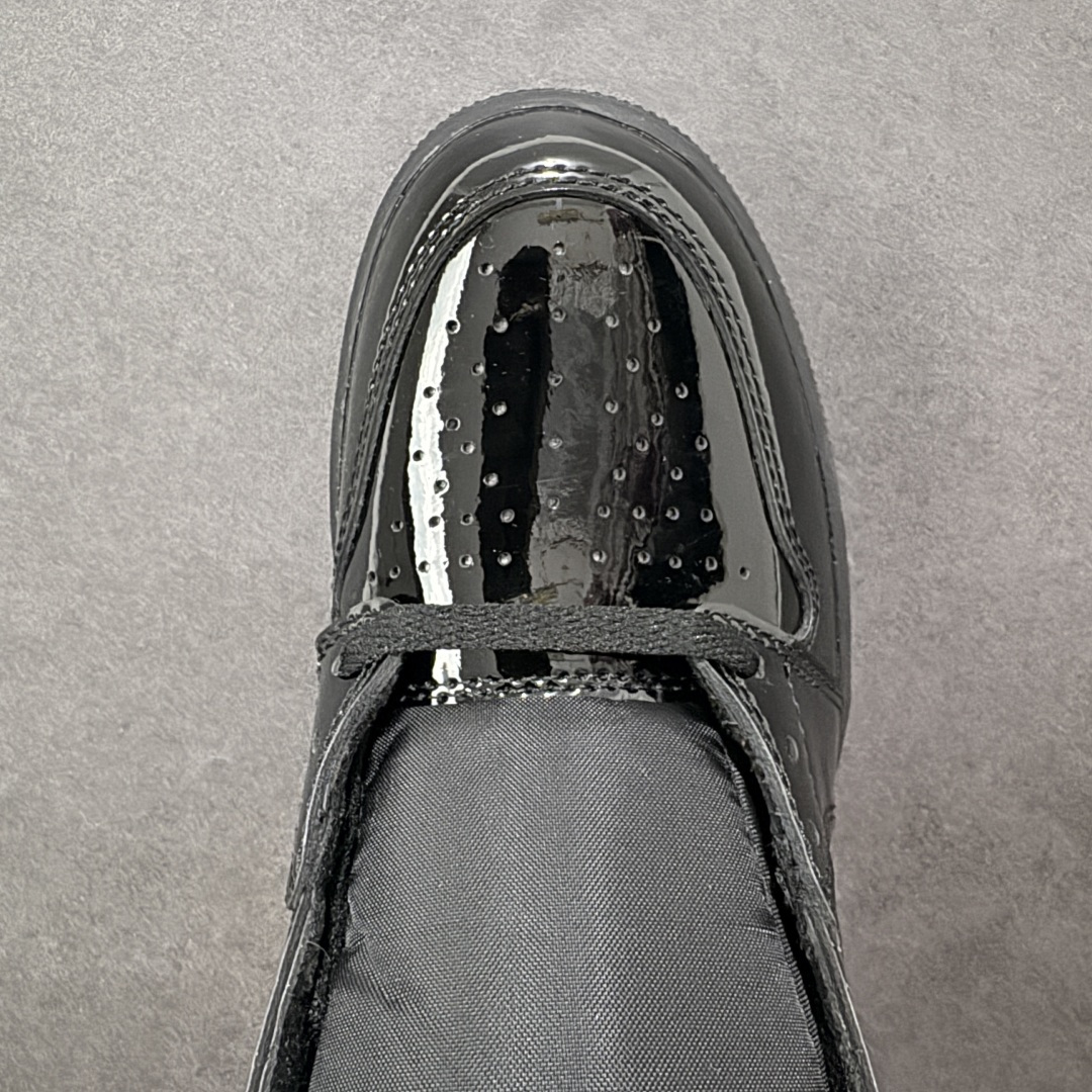 图片[8]-【公司级头层版】Air Jordan 1 High OG 高帮 AJ1 乔丹1代 aj1 乔1 高邦 金人吊牌 乔丹篮球鞋系列555088-032 采用正确头层皮组合荔枝纹头层皮革鞋面材质 中底注胶孔及缜密中底拉帮工艺 内置气垫及耐磨橡胶大底 尺码：36-47带半码-选品中心