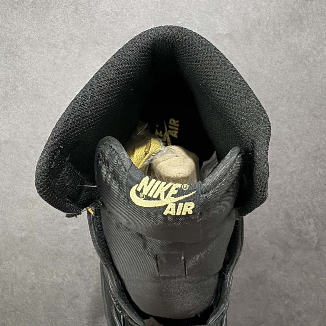 图片[7]-【公司级头层版】Air Jordan 1 High OG 高帮 AJ1 乔丹1代 aj1 乔1 高邦 金人吊牌 乔丹篮球鞋系列555088-032 采用正确头层皮组合荔枝纹头层皮革鞋面材质 中底注胶孔及缜密中底拉帮工艺 内置气垫及耐磨橡胶大底 尺码：36-47带半码-选品中心