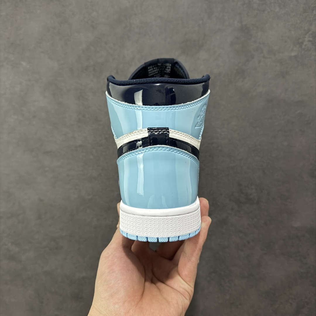 图片[4]-【公司级头层版】Air Jordan 1 High OG 高帮 AJ1 乔丹1代 aj1 乔1 高邦 金人吊牌 乔丹篮球鞋系列CD0461-401 采用正确头层皮组合荔枝纹头层皮革鞋面材质 中底注胶孔及缜密中底拉帮工艺 内置气垫及耐磨橡胶大底 尺码：36-47带半码-选品中心