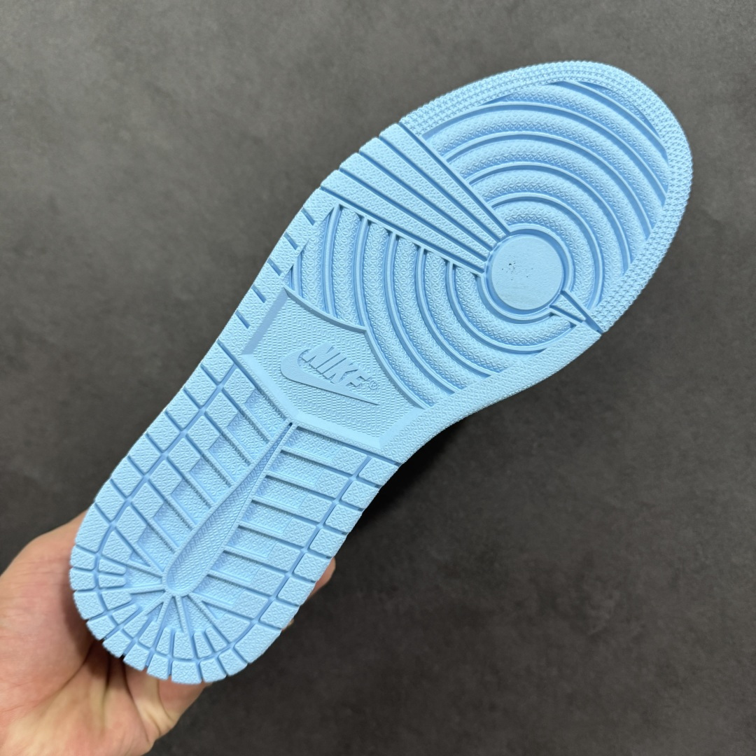 图片[9]-【公司级头层版】Air Jordan 1 High OG 高帮 AJ1 乔丹1代 aj1 乔1 高邦 金人吊牌 乔丹篮球鞋系列CD0461-401 采用正确头层皮组合荔枝纹头层皮革鞋面材质 中底注胶孔及缜密中底拉帮工艺 内置气垫及耐磨橡胶大底 尺码：36-47带半码-选品中心