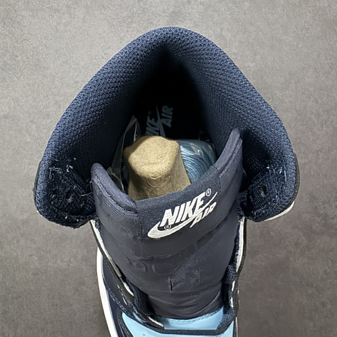 图片[7]-【公司级头层版】Air Jordan 1 High OG 高帮 AJ1 乔丹1代 aj1 乔1 高邦 金人吊牌 乔丹篮球鞋系列CD0461-401 采用正确头层皮组合荔枝纹头层皮革鞋面材质 中底注胶孔及缜密中底拉帮工艺 内置气垫及耐磨橡胶大底 尺码：36-47带半码-选品中心