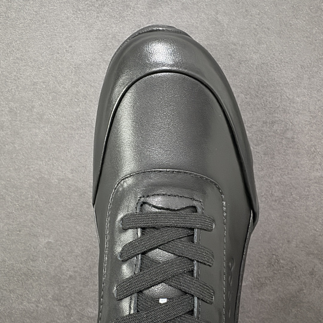 图片[8]-【广东纯原版本】Ecco 爱步 正装休闲系列男士套脚鞋 #版型简约大气耐看 精选头层小牛皮 皮面超软 纹理清晰 细腻 质感强 穿着舒适 档次高 便捷鞋带 套脚即穿 橡胶软底 天然橡胶 抗震防滑 耐磨耐折 轻便舒适 车线加固 软底软面 脚感一流真材实料 免检品质 质量保证 货号：882517-01001 尺码：38 39 40 41 42 43 44 皮鞋码-选品中心