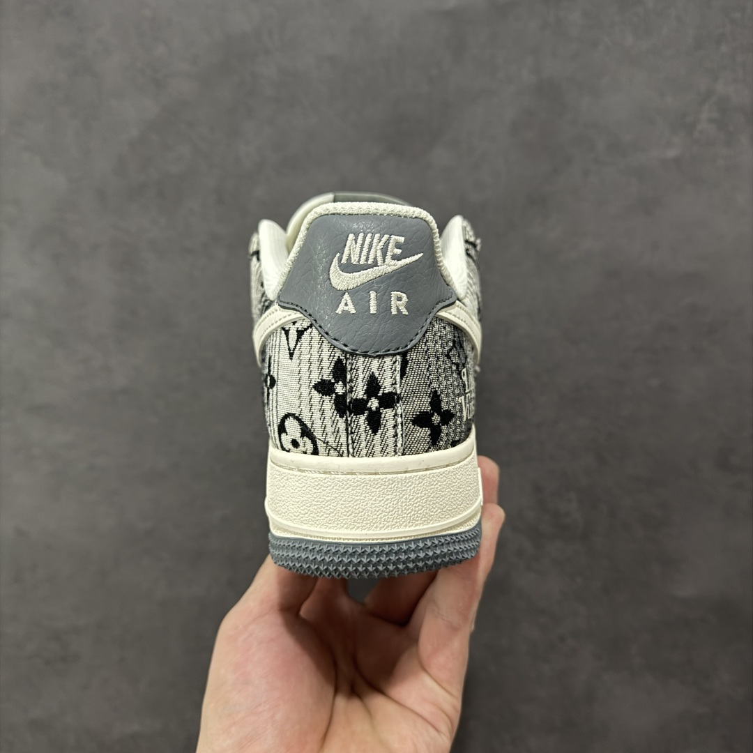 图片[4]-【定制版】Nike Air Force 1 Low 07 LV联名 空军一号低帮板鞋 原楦头原纸板 打造纯正空军版型 专注外贸渠道 全掌内置蜂窝气垫 原盒配件 原厂中底钢印、拉帮完美 货号：XS1958-583 尺码：36-45-选品中心