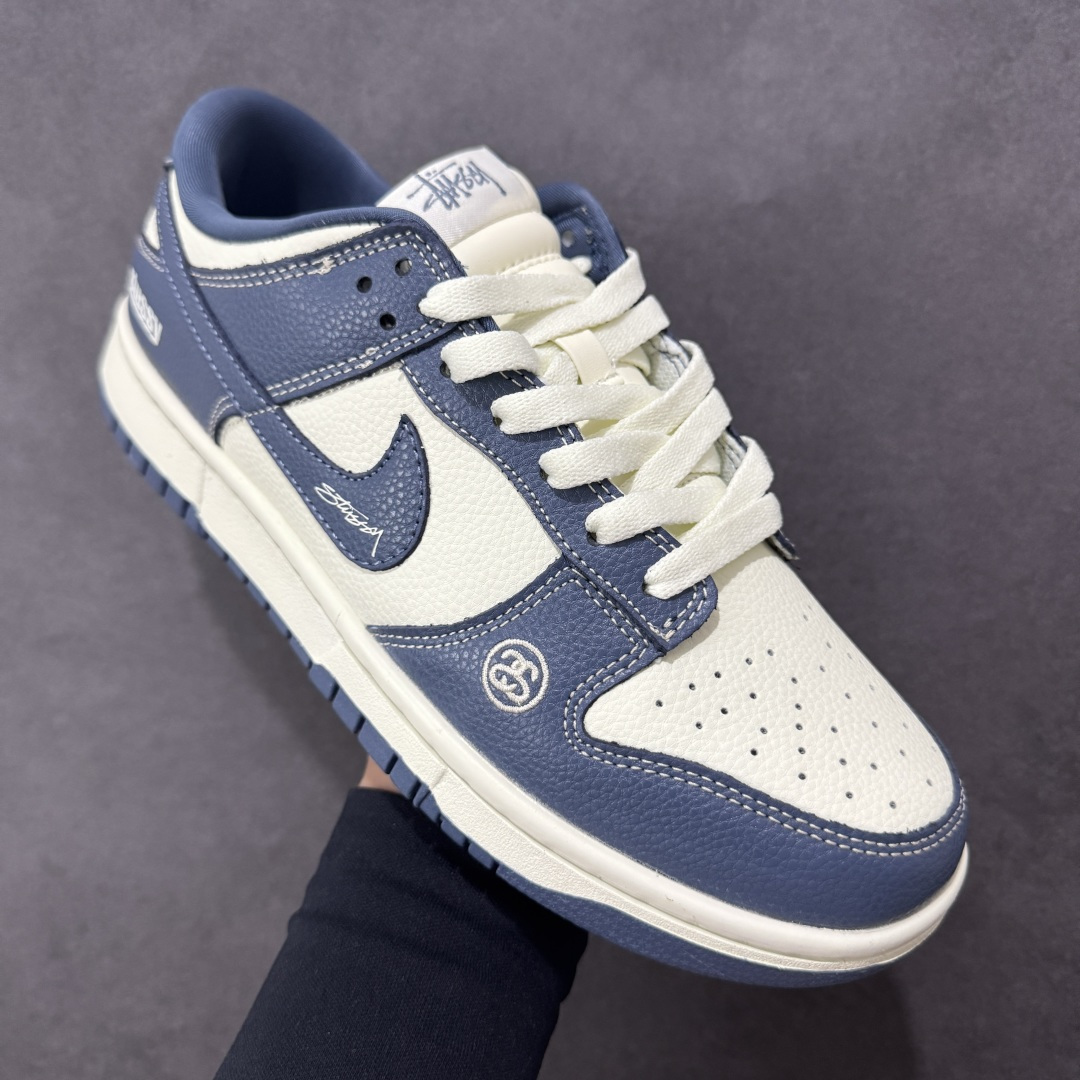 图片[3]-【定制版】Nike SB Dunk Low 斯图西“联名——卡其绿” 高端定制 低帮休闲板鞋 定制鞋盒 Ortholite鞋垫透气防臭 大厂纯原品质出货 超高清洁度 皮料切割干净无任何毛边 细节完美 货号：YF9511-920 尺码： 36 36.5 37.5 38 38.5 39 40 40.5 41 42 42.5 43 44 44.5 45-选品中心