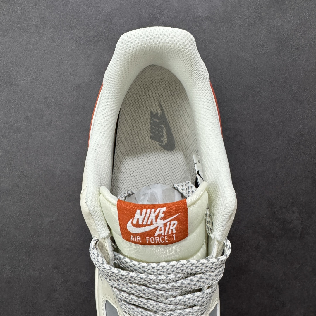 图片[7]-【定制版】Nike Air Force 1\’07 Low 联名 米灰红拼接 空军一号低帮休闲板鞋  #原楦头原纸板 原装鞋盒 定制五金配件 内置全掌气垫 原厂鞋底 货号：JP8028-070  尺码：36 36.5 37.5 38 38.5 39 40 40.5 41 42 42.5 43 44 44.5 45-选品中心