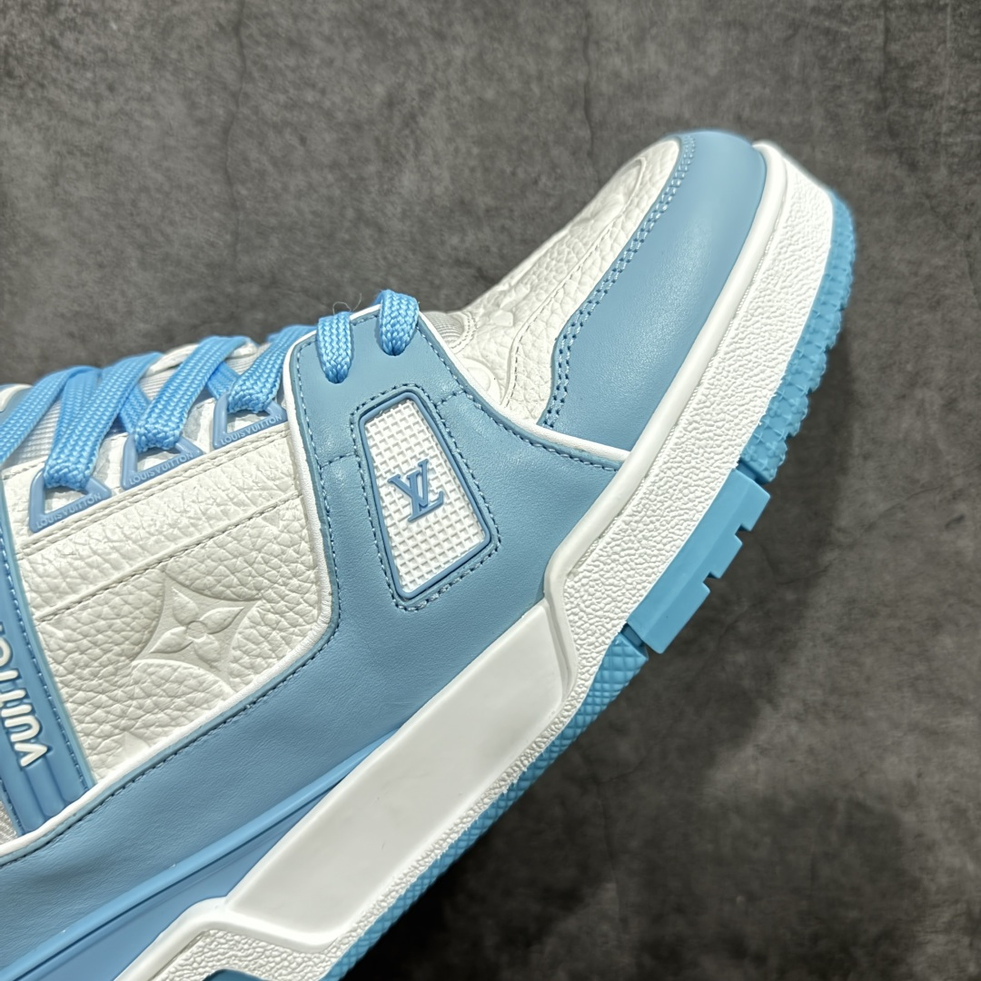 图片[6]-【天花板/Goat版】 市场最强版 没有之一的存在💪🏻 Louis Vuitton LV Trainer 系列全新版上架 手里有正品的可以对比下🆚懂货的看细节‼️ 此版品质是市场从未达到的新高度！ 整体版型 皮料 牛仔布的色差 压花纹路清晰度 后跟版型等等 都可以自行对比[机智]吊打市场所有货，怒甩十条街的那种，直接来正品对比图🆚，欢迎拿市场各大工厂的货来对比！ 尺码：35-45码-选品中心