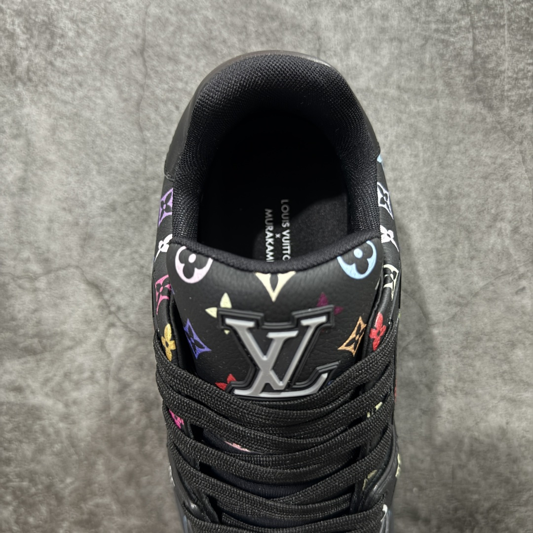 图片[8]-【天花板/Goat版】 市场最强版 没有之一的存在💪🏻 Louis Vuitton LV Trainer 系列全新版上架 手里有正品的可以对比下🆚懂货的看细节‼️ 此版品质是市场从未达到的新高度！ 整体版型 皮料 牛仔布的色差 压花纹路清晰度 后跟版型等等 都可以自行对比[机智]吊打市场所有货，怒甩十条街的那种，直接来正品对比图🆚，欢迎拿市场各大工厂的货来对比！ 尺码：35-45码-选品中心