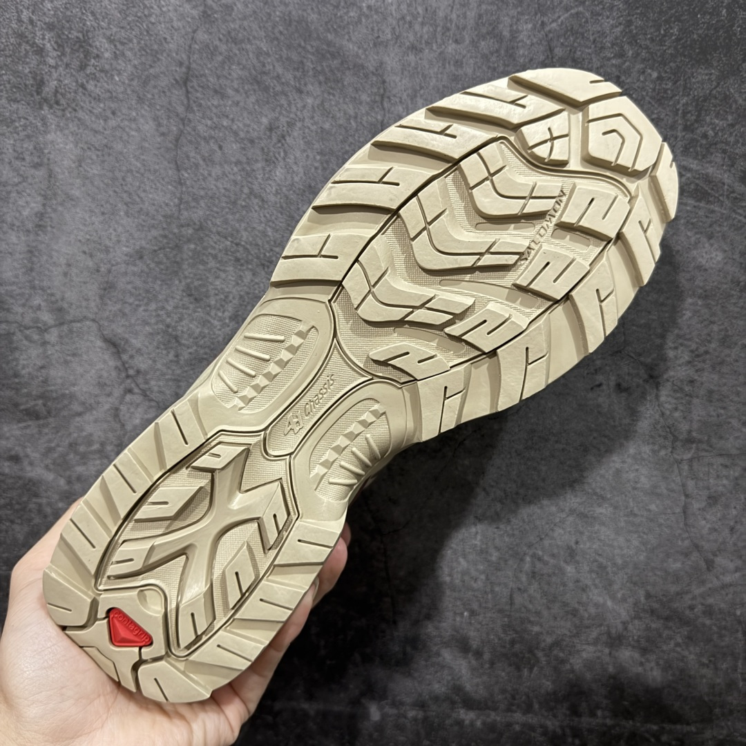 图片[9]-【PK升级版】Salomon XT-QUEST ADV 萨洛蒙 时尚 舒适减震防滑耐磨 低帮跑步鞋 男女同款 478850 纯原外贸平台特供订单 耗时半年巨作 全套原纸板楦头开发 原厂特供网布配套加持 确保原汁原味 完美呈现版型 原档数据独家私模五层组合大底 男女鞋同步官方 原装Ortholite轻量化鞋垫 中底布带钢印编号 原厂TPU锁扣 进口港宝加持 后跟自然饱满 还原公司包裹性 基于 SALOMON 初代 XT 鞋身造型并搭载 4D ADVANCED CHASSIS™ 大底打造而成 为这款 XT-QUEST 带来了多项足部控制与保护等功能性 如在运动过程中控制左右晃动的过程而提高稳定性、改善长途越野过程中足中到足尖的过渡、提高感知岩石的精确度以抵抗尖锐物体对脚底的伤害以及采用动态缓冲来增强穿着舒适感 从而减轻疲劳感 使 XT-QUEST 成为一双舒适且安全的户外之履 尺码：36 36.5 37.5 38 38.5 39 40 40.5 41 42 42.5 43 44 44.5 45-选品中心