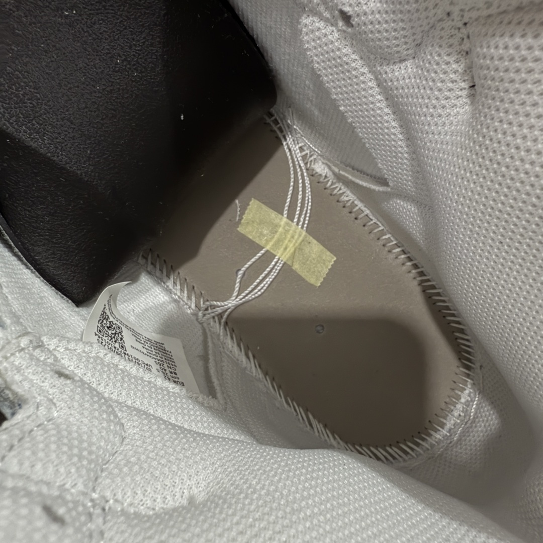 图片[9]-【PK纯原】Union LA x Fragment Design x Air Jordan AJ1 Retro High NRG 三方联名四色拼接黑白 II7282-100 圈内最强系列 高端零售特供批次 产品品控稳定性领先行业 各方面均可对飙L版 良心定价不杀猪 SZ原厂全套原楦原纸板冲刀磨具开发 原厂皮料加持 原厂港宝加持定型后跟R度完美 同源原厂电绣 飞翼针数密度立体效果一致 百分百一致原鞋 原厂拉帮工艺 针距密度一致 后跟弧度收口自然不对折 极致一眼正品既视感 进口玻璃冲刀皮料裁剪零毛边 全鞋电脑针车工艺 品控清洁度最高QC检验标准 免检产品 原厂订购鞋盒、鞋标、防尘纸、鞋撑、鞋带 追求极致的原厂味道 尺码： 40 40.5 41 42 42.5 43 44 44.5 45 46 47.5-选品中心