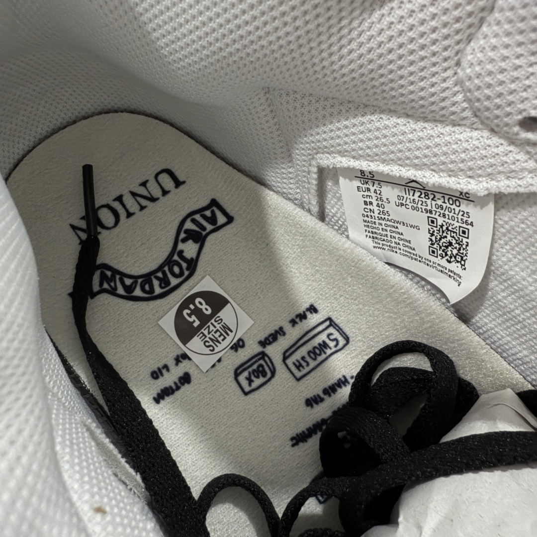 图片[8]-【PK纯原】Union LA x Fragment Design x Air Jordan AJ1 Retro High NRG 三方联名四色拼接黑白 II7282-100 圈内最强系列 高端零售特供批次 产品品控稳定性领先行业 各方面均可对飙L版 良心定价不杀猪 SZ原厂全套原楦原纸板冲刀磨具开发 原厂皮料加持 原厂港宝加持定型后跟R度完美 同源原厂电绣 飞翼针数密度立体效果一致 百分百一致原鞋 原厂拉帮工艺 针距密度一致 后跟弧度收口自然不对折 极致一眼正品既视感 进口玻璃冲刀皮料裁剪零毛边 全鞋电脑针车工艺 品控清洁度最高QC检验标准 免检产品 原厂订购鞋盒、鞋标、防尘纸、鞋撑、鞋带 追求极致的原厂味道 尺码： 40 40.5 41 42 42.5 43 44 44.5 45 46 47.5-选品中心