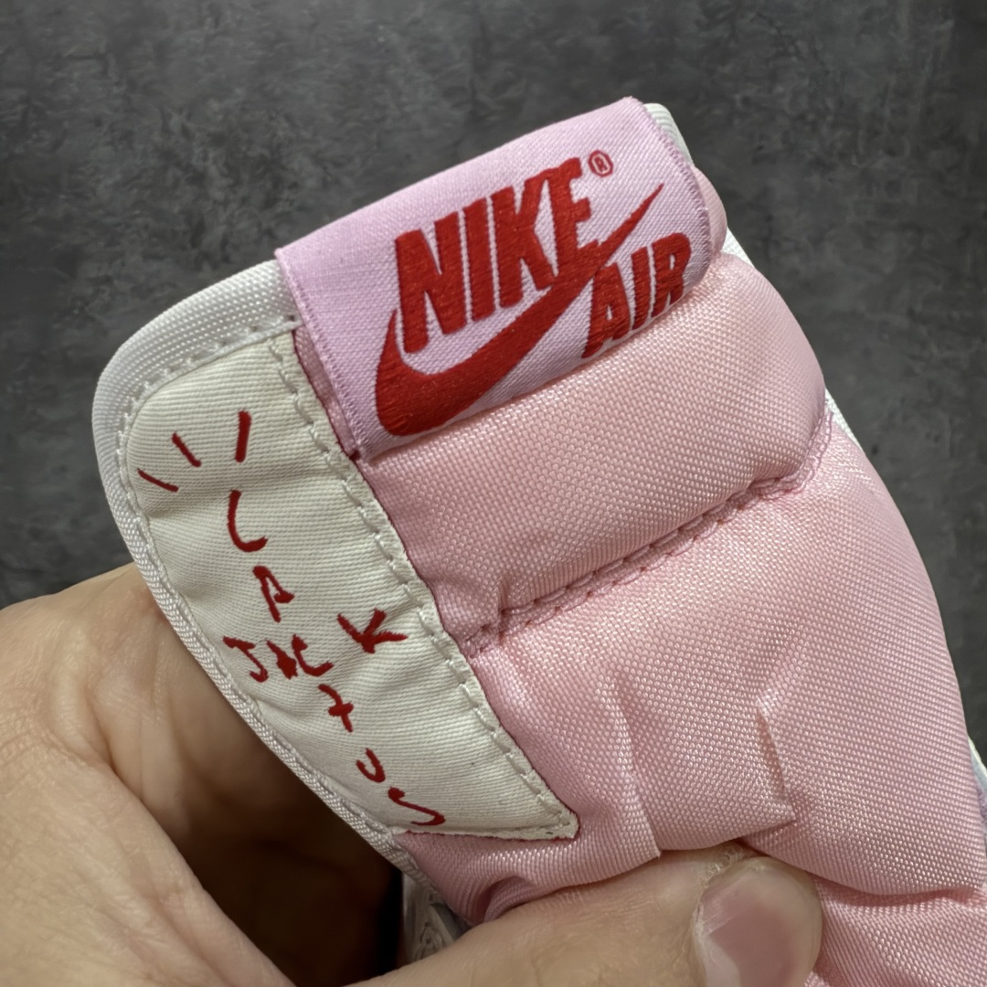 图片[7]-【GX纯原】Travis Scott x Air Jordan AJ1 Low OG SP TS联名白浅粉红倒钩低帮 DM7866-202 目前市面唯一正确版本 爱心织唛标 情人节鞋垫 知名大厂出品 纯原第一梯队版本 产品品控稳定性领先行业 各方面均可对飙市面通货版 SZ原厂全套原楦原纸板冲刀磨具开发 原厂皮料加持 原厂港宝加持定型后跟R度完美 同源原厂电绣 鬼脸飞翼针数密度立体效果一致 百分百一致原鞋 原厂拉帮工艺 针距密度一致 后跟弧度收口自然不对折 极致一眼正品既视感 进口玻璃冲刀皮料裁剪零毛边 全鞋电脑针车工艺 品控清洁度最高QC检验标准 免检产品 原厂订购鞋盒、鞋标、防尘纸、鞋撑、鞋带 追求极致的原厂味道 尺码：35.5-48.5-选品中心