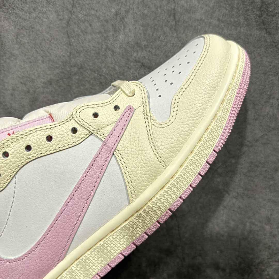图片[6]-【GX纯原】Travis Scott x Air Jordan AJ1 Low OG SP TS联名白浅粉倒钩低帮 DZ4137-206DM7866-200 目前市面唯一正确版本 爱心织唛标 情人节鞋垫 知名大厂出品 纯原第一梯队版本 产品品控稳定性领先行业 各方面均可对飙市面通货版 SZ原厂全套原楦原纸板冲刀磨具开发 原厂皮料加持 原厂港宝加持定型后跟R度完美 同源原厂电绣 鬼脸飞翼针数密度立体效果一致 百分百一致原鞋 原厂拉帮工艺 针距密度一致 后跟弧度收口自然不对折 极致一眼正品既视感 进口玻璃冲刀皮料裁剪零毛边 全鞋电脑针车工艺 品控清洁度最高QC检验标准 免检产品 原厂订购鞋盒、鞋标、防尘纸、鞋撑、鞋带 追求极致的原厂味道 尺码：35.5-48.5-选品中心
