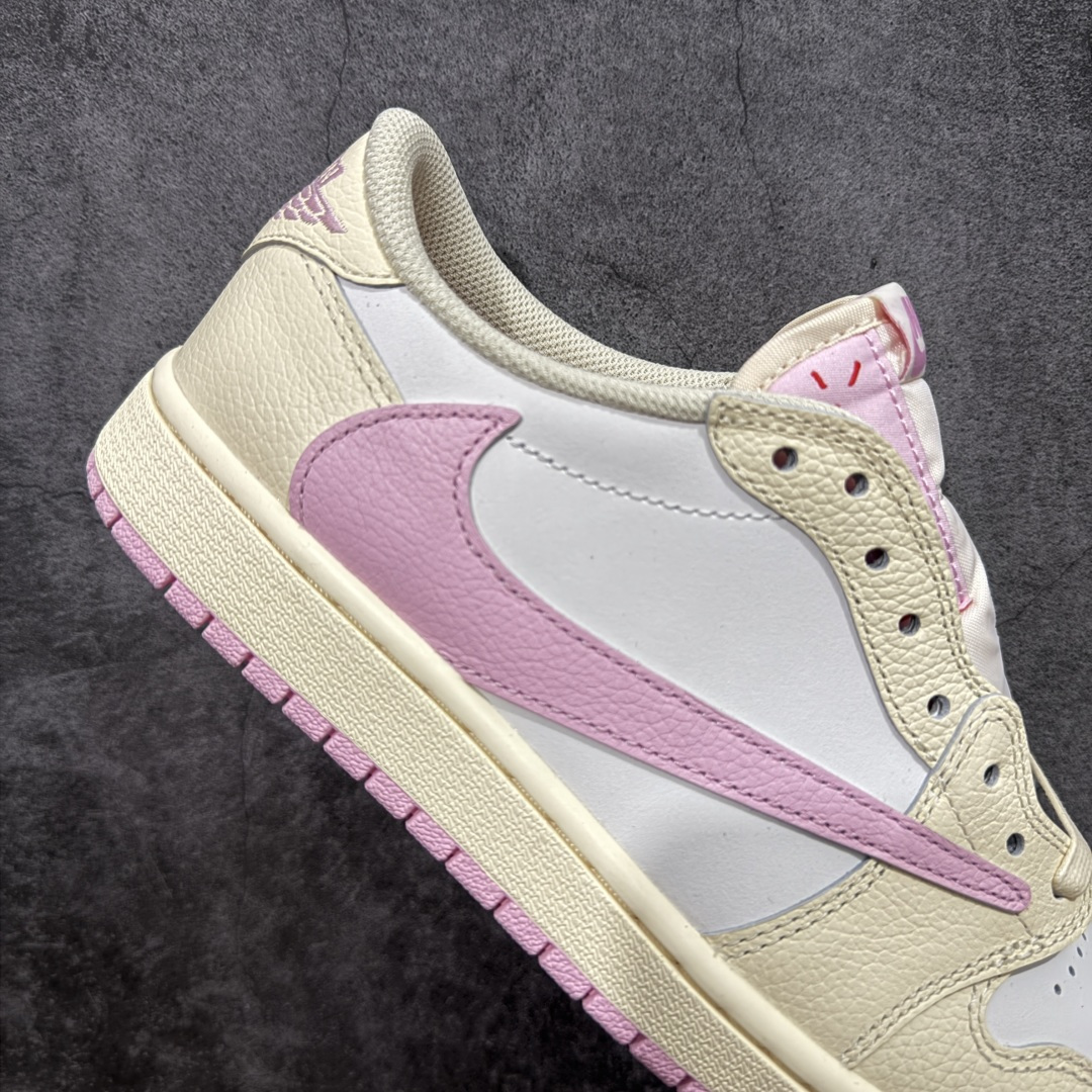 图片[7]-【GX纯原】Travis Scott x Air Jordan AJ1 Low OG SP TS联名白浅粉倒钩低帮 DZ4137-206DM7866-200 目前市面唯一正确版本 爱心织唛标 情人节鞋垫 知名大厂出品 纯原第一梯队版本 产品品控稳定性领先行业 各方面均可对飙市面通货版 SZ原厂全套原楦原纸板冲刀磨具开发 原厂皮料加持 原厂港宝加持定型后跟R度完美 同源原厂电绣 鬼脸飞翼针数密度立体效果一致 百分百一致原鞋 原厂拉帮工艺 针距密度一致 后跟弧度收口自然不对折 极致一眼正品既视感 进口玻璃冲刀皮料裁剪零毛边 全鞋电脑针车工艺 品控清洁度最高QC检验标准 免检产品 原厂订购鞋盒、鞋标、防尘纸、鞋撑、鞋带 追求极致的原厂味道 尺码：35.5-48.5-选品中心