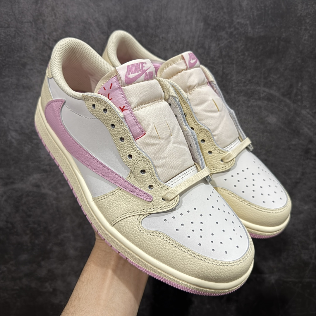 【GX纯原】Travis Scott x Air Jordan AJ1 Low OG SP TS联名白浅粉倒钩低帮 DZ4137-206DM7866-200 目前市面唯一正确版本 爱心织唛标 情人节鞋垫 知名大厂出品 纯原第一梯队版本 产品品控稳定性领先行业 各方面均可对飙市面通货版 SZ原厂全套原楦原纸板冲刀磨具开发 原厂皮料加持 原厂港宝加持定型后跟R度完美 同源原厂电绣 鬼脸飞翼针数密度立体效果一致 百分百一致原鞋 原厂拉帮工艺 针距密度一致 后跟弧度收口自然不对折 极致一眼正品既视感 进口玻璃冲刀皮料裁剪零毛边 全鞋电脑针车工艺 品控清洁度最高QC检验标准 免检产品 原厂订购鞋盒、鞋标、防尘纸、鞋撑、鞋带 追求极致的原厂味道 尺码：35.5-48.5-选品中心