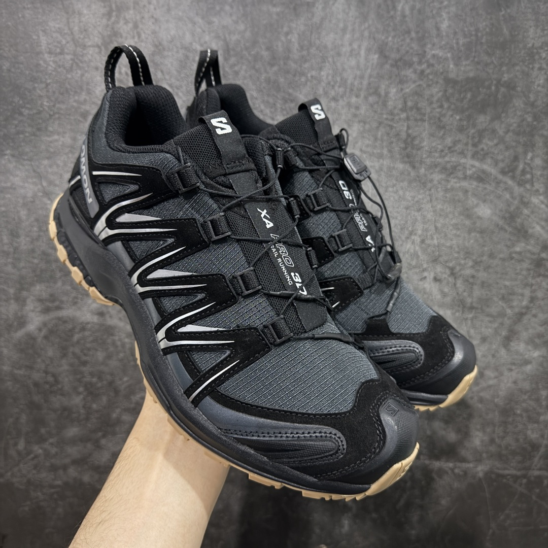 【GOAT纯原版】SALOMON 萨洛蒙 XA PRO 3D 户外运动 网布减震防滑透气 低帮跑步鞋 黑生胶 472433 全新品质 巅峰之作 所有配色均购物原版拆解1：1开发 原材料打造 非市场公版便宜货 私模大底 清洁度比市场所有版本都高 全套原纸板楦头开发 原厂网布配套 确保原汁原味 完美呈现版型 原档数据独家私模五层组合大底 男女鞋同步官方开发至47 原装Ortholite轻量化鞋垫 中底布带钢印编号 原厂TPU锁扣 进口港宝加持 后跟自然饱满 还原公司包裹性 鞋面采用SENSIFT贴合技术 全方位贴合包裹脚型 鞋跟部鞋底牵引设计 提供强大的抓地性能 更适应野外崎岖不平的道路 其3D ADVANCED CHASSIS底盘 材料轻量大化 钉齿设计更具稳定性 防护性 鞋底易磨损区运用CONTAGRIP高耐磨材料 应对城市硬质路面长距离跑考验 尺码：36 36.5 37.5 38 38.5 39 40 40.5 41 42 42.5 43 44 45 46 47-选品中心