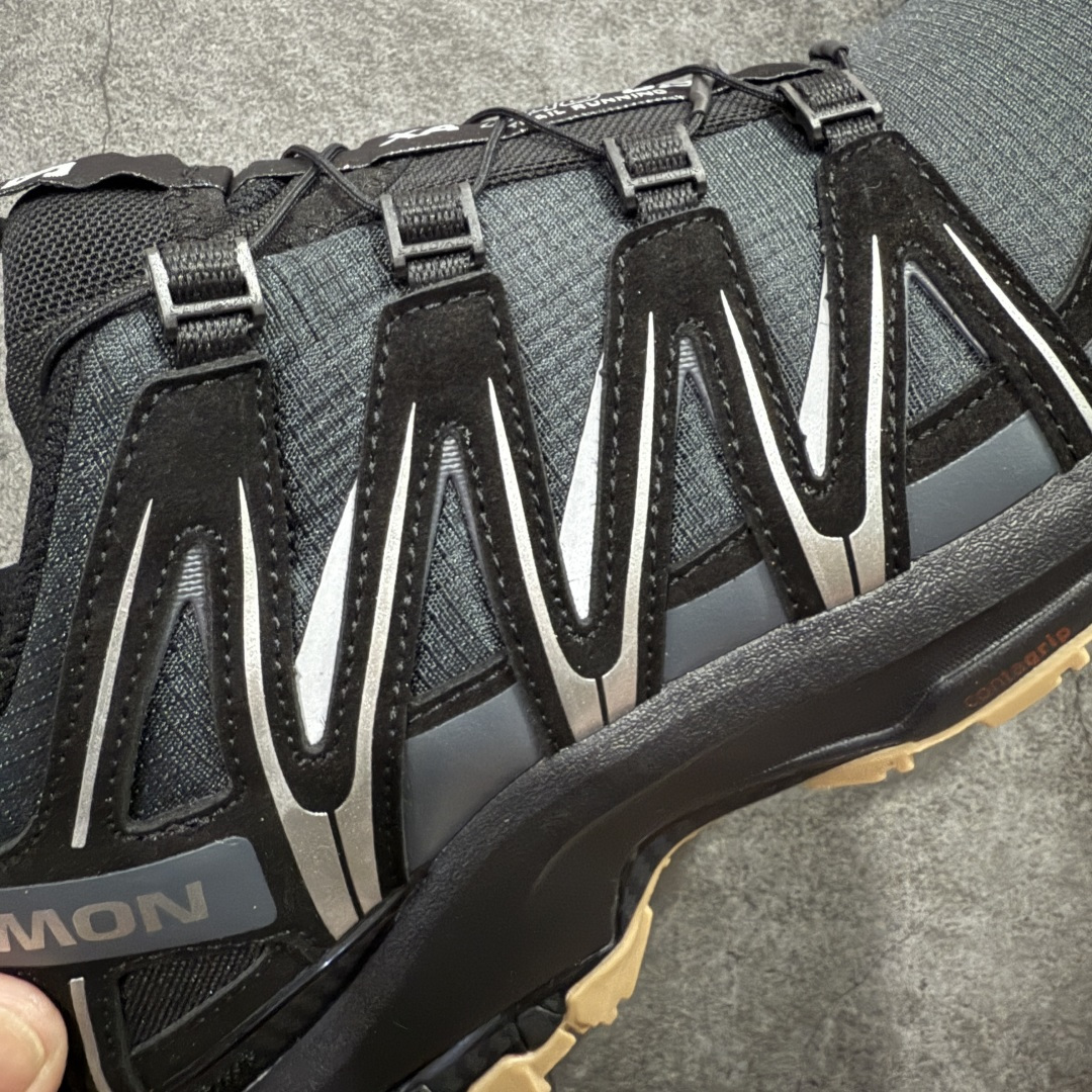 图片[4]-【GOAT纯原版】SALOMON 萨洛蒙 XA PRO 3D 户外运动 网布减震防滑透气 低帮跑步鞋 黑生胶 472433 全新品质 巅峰之作 所有配色均购物原版拆解1：1开发 原材料打造 非市场公版便宜货 私模大底 清洁度比市场所有版本都高 全套原纸板楦头开发 原厂网布配套 确保原汁原味 完美呈现版型 原档数据独家私模五层组合大底 男女鞋同步官方开发至47 原装Ortholite轻量化鞋垫 中底布带钢印编号 原厂TPU锁扣 进口港宝加持 后跟自然饱满 还原公司包裹性 鞋面采用SENSIFT贴合技术 全方位贴合包裹脚型 鞋跟部鞋底牵引设计 提供强大的抓地性能 更适应野外崎岖不平的道路 其3D ADVANCED CHASSIS底盘 材料轻量大化 钉齿设计更具稳定性 防护性 鞋底易磨损区运用CONTAGRIP高耐磨材料 应对城市硬质路面长距离跑考验 尺码：36 36.5 37.5 38 38.5 39 40 40.5 41 42 42.5 43 44 45 46 47-选品中心