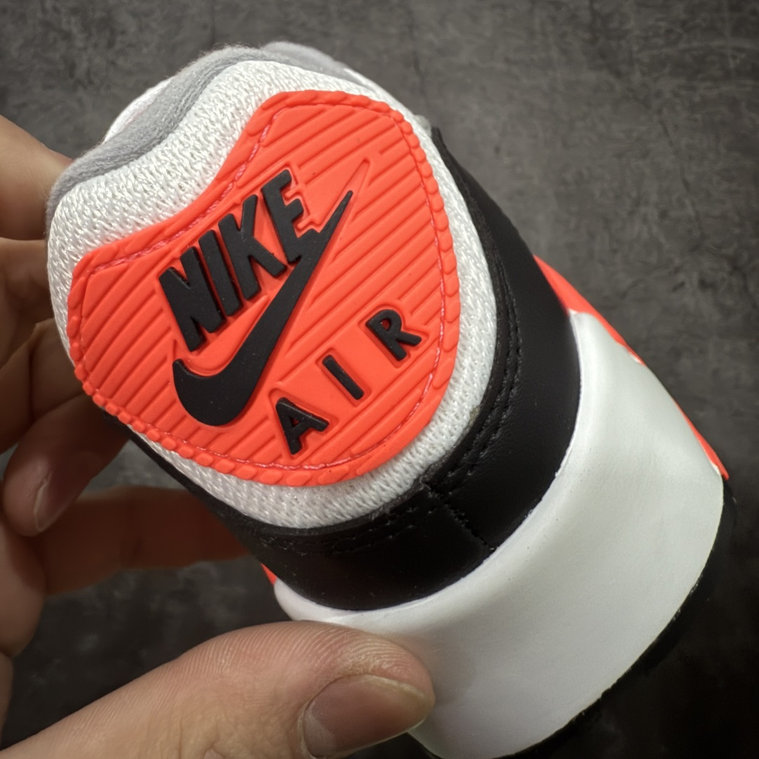 图片[2]-【Max纯原版】Nike Air Max 90 舒适 复古 合成革减震防滑透气 低帮 休闲跑步鞋 灰黑红 CT1685-100 顶级90款问市 开发数月 原版开发 多道QC质检 鞋型完美复刻 原厂级别工艺 正确色卡 正确气垫蓝光 正确大底 独家私模 采用进口头层牛皮拼接 定位高端市场 行业标杆工艺 尺码：39 40 40.5 41 42 42.5 43 44 44.5 45 46-选品中心
